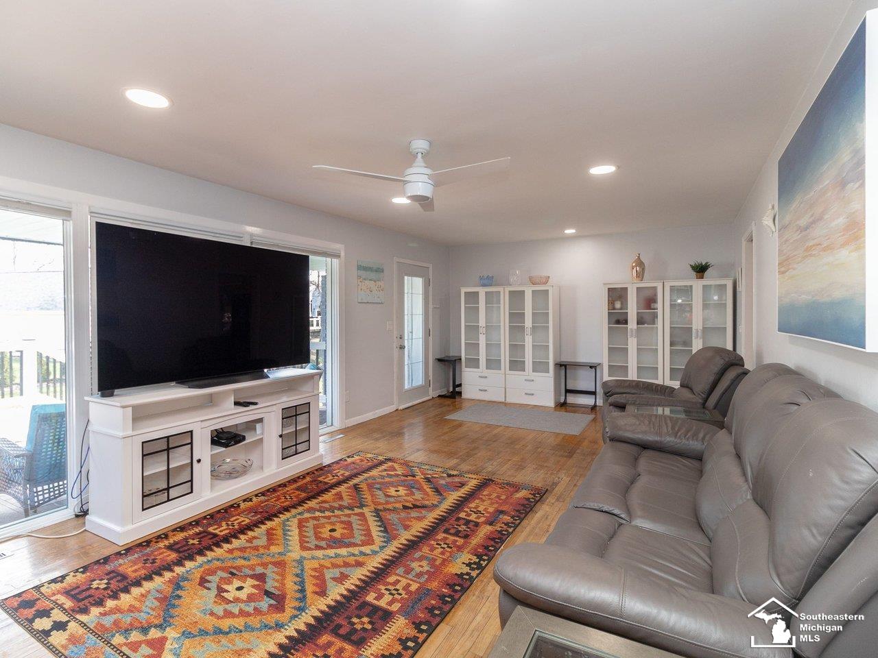 6368 Avenue D Avenue, La Salle, MI, 48145