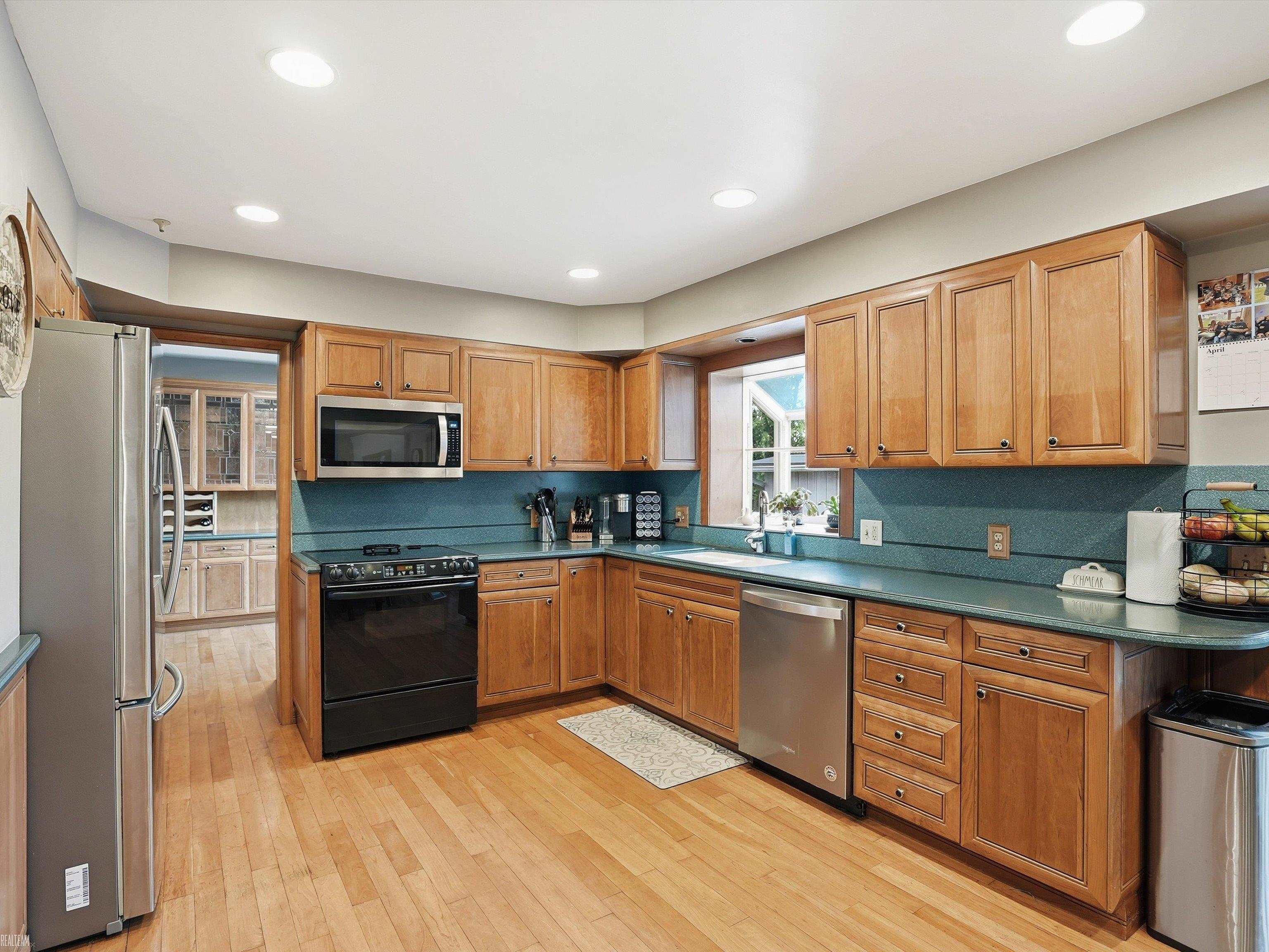 20145 Scarlet Court, Clinton Township, MI, 48036