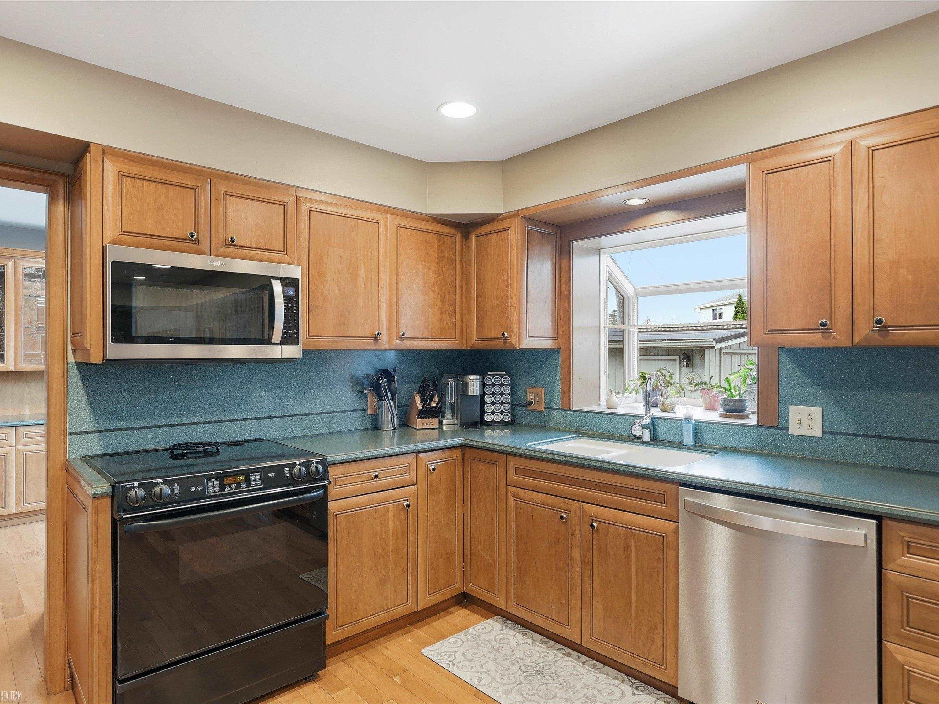 20145 Scarlet Court, Clinton Township, MI, 48036