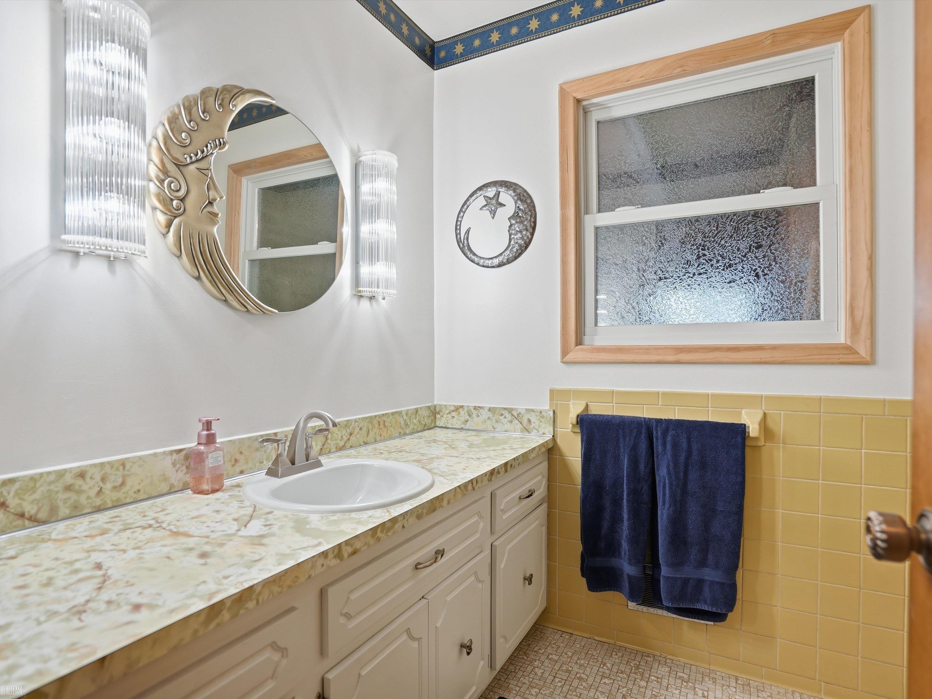 20145 Scarlet Court, Clinton Township, MI, 48036