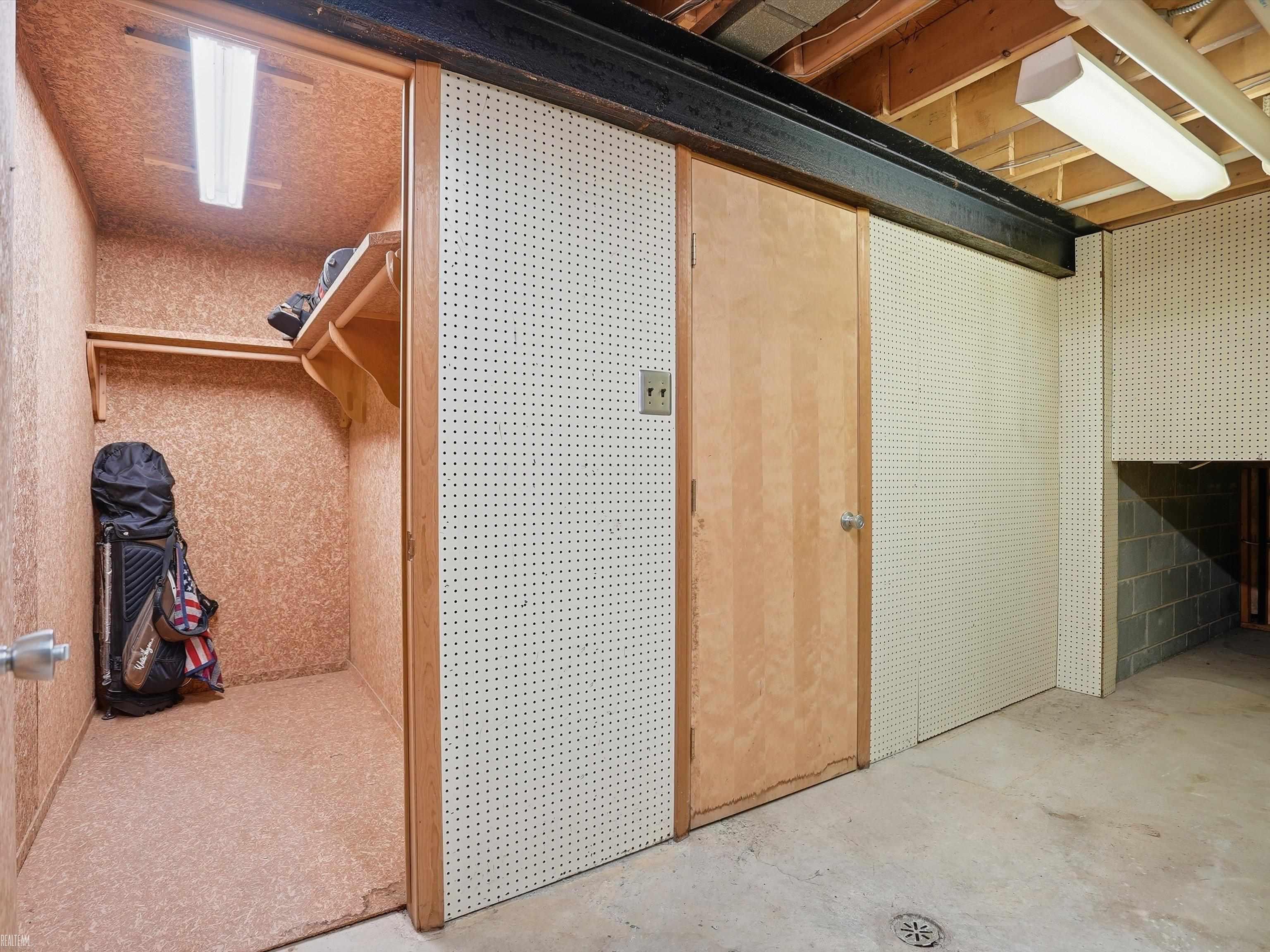 20145 Scarlet Court, Clinton Township, MI, 48036