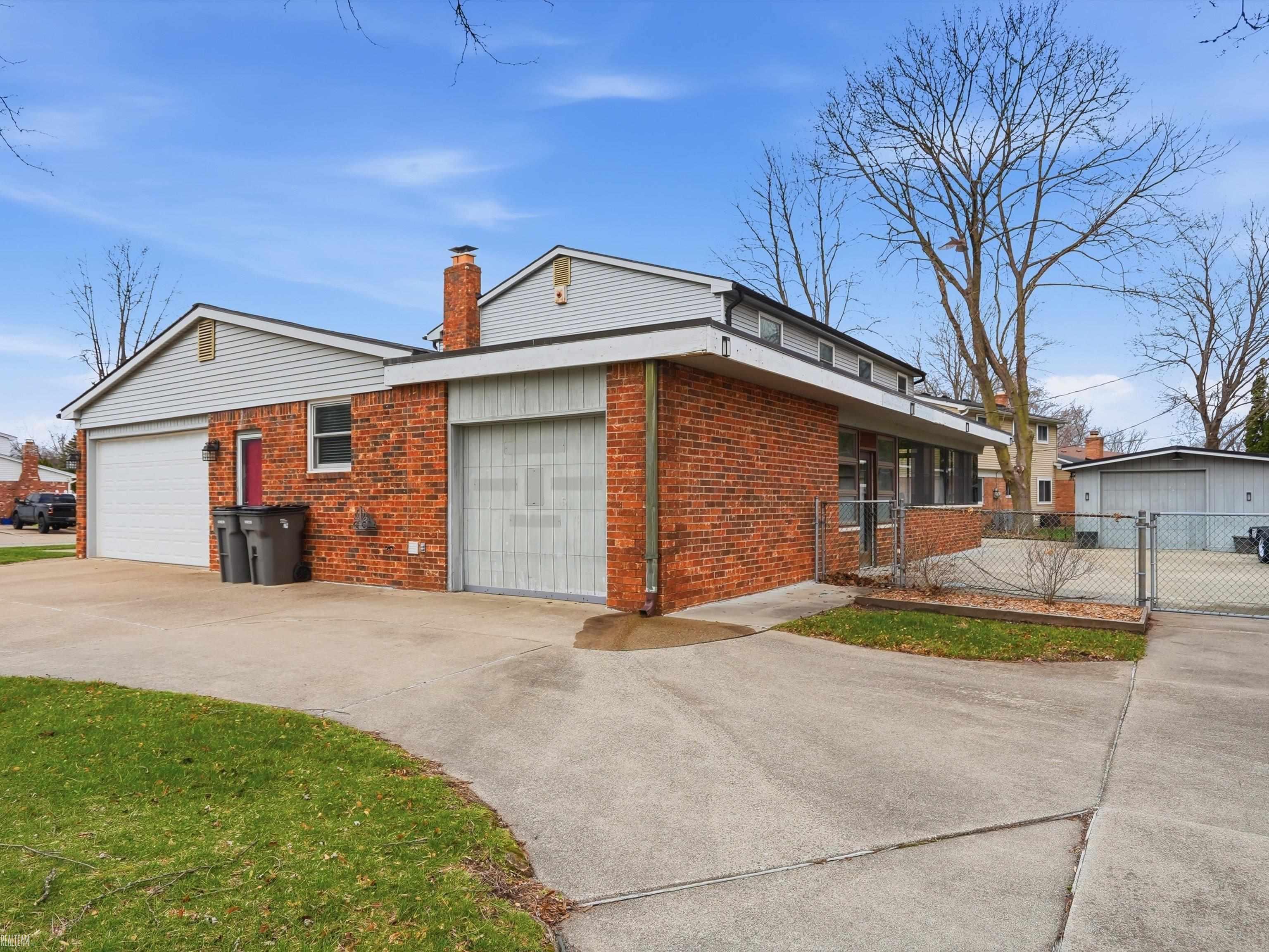 20145 Scarlet Court, Clinton Township, MI, 48036