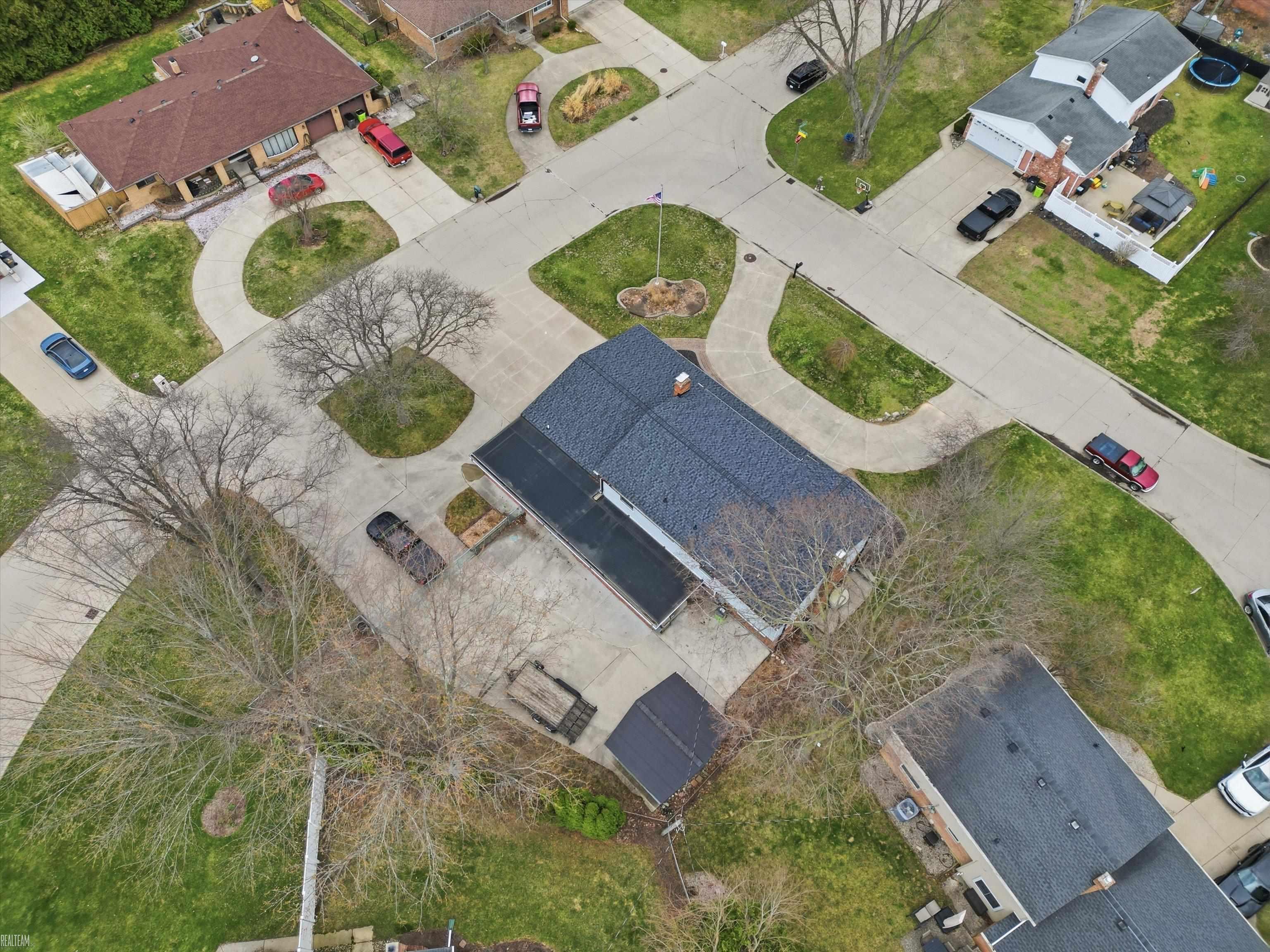 20145 Scarlet Court, Clinton Township, MI, 48036