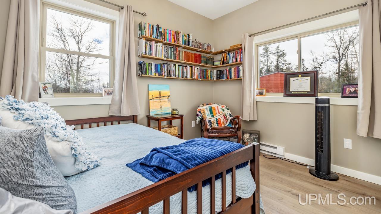 15 Wintergreen Circle, Gladstone, MI, 49837