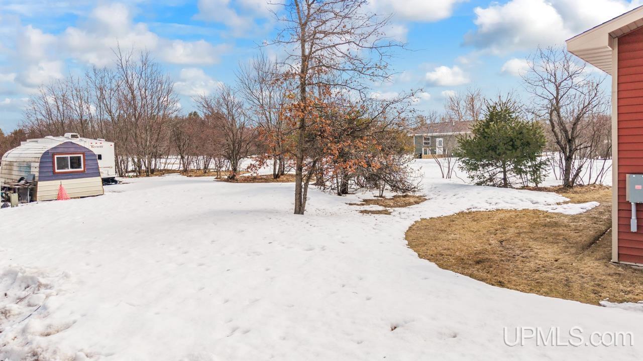 15 Wintergreen Circle, Gladstone, MI, 49837