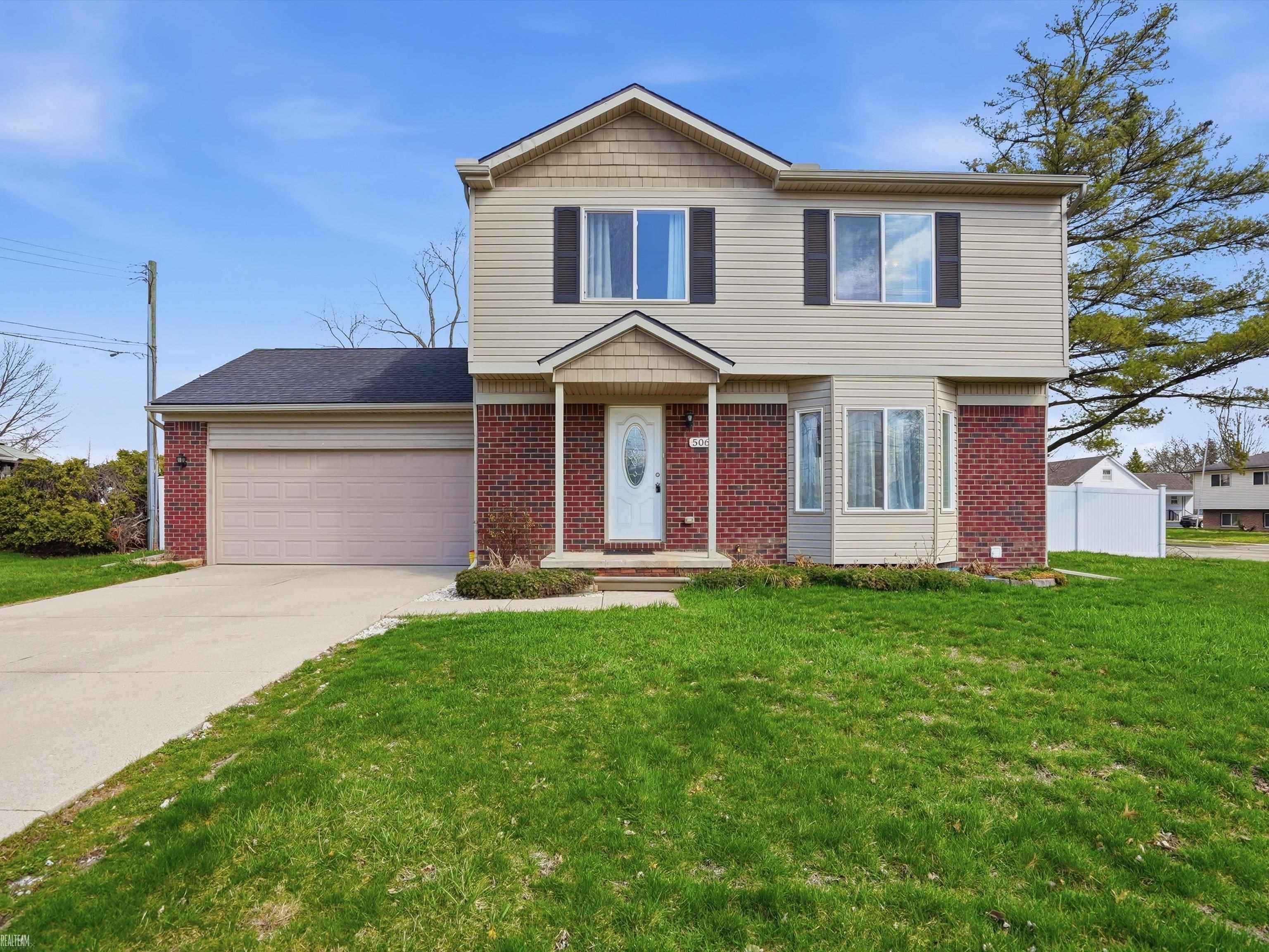 506 W Woodside Avenue, Madison Heights, MI, 48071