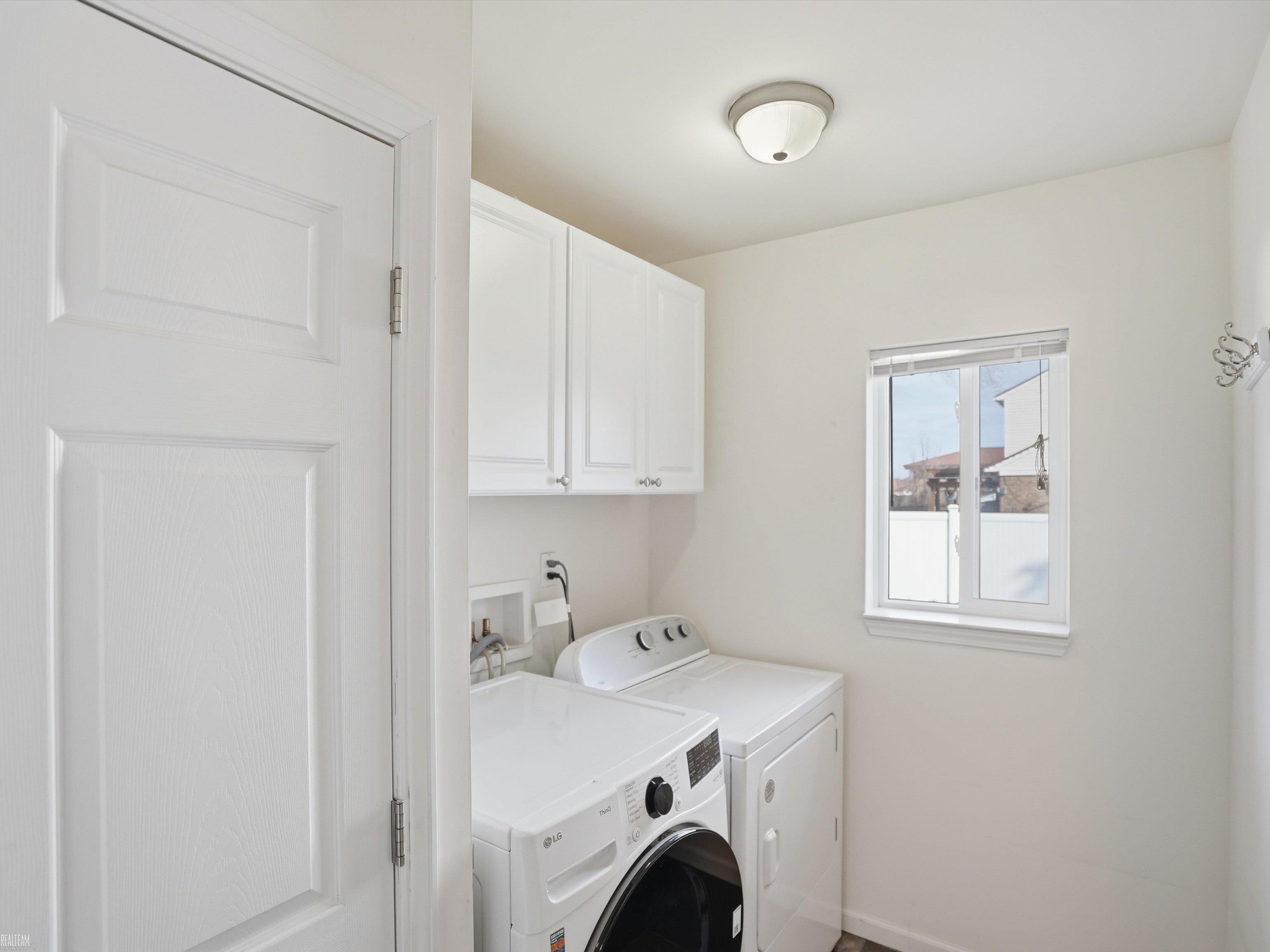 506 W Woodside Avenue, Madison Heights, MI, 48071