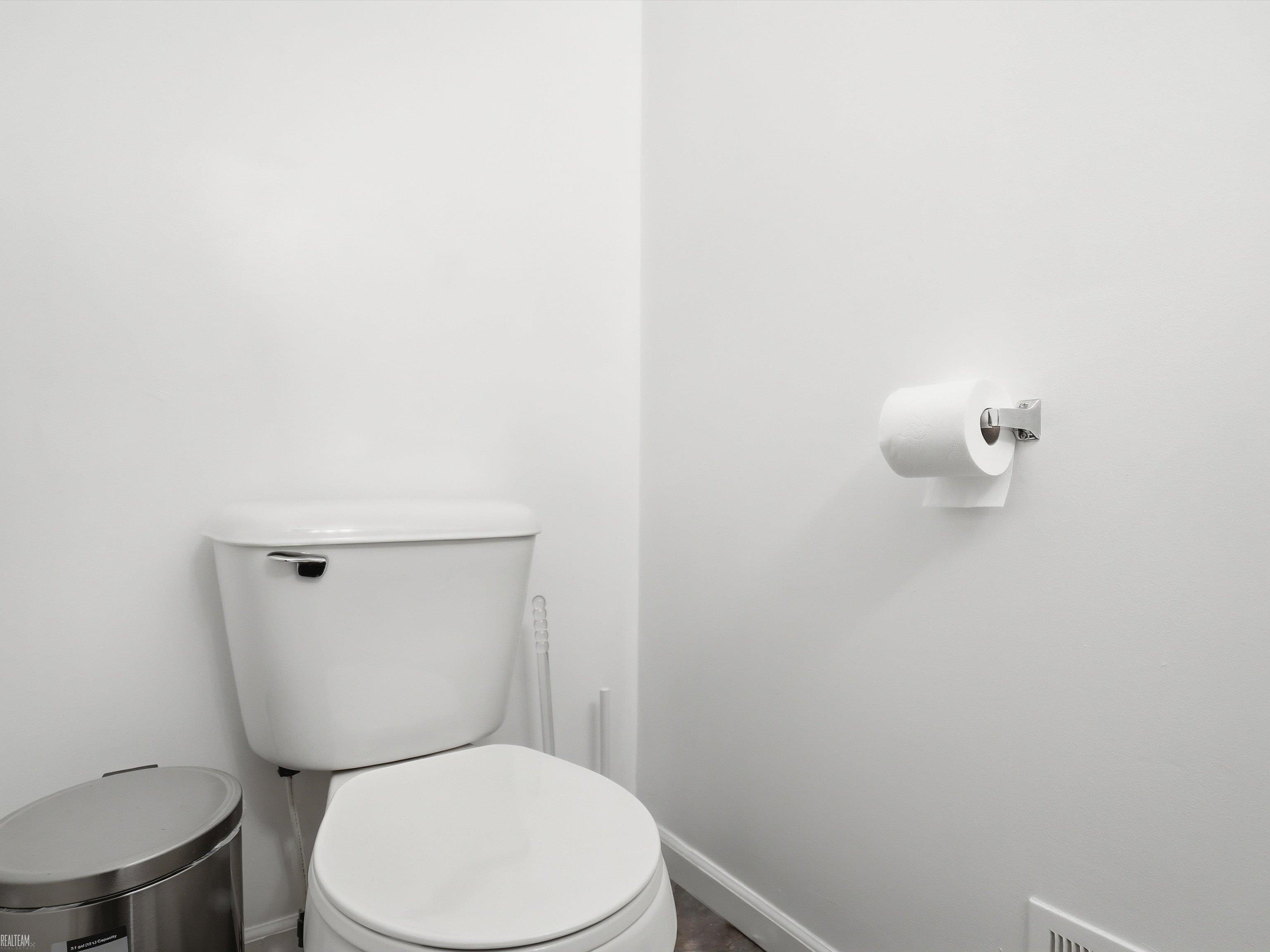 506 W Woodside Avenue, Madison Heights, MI, 48071