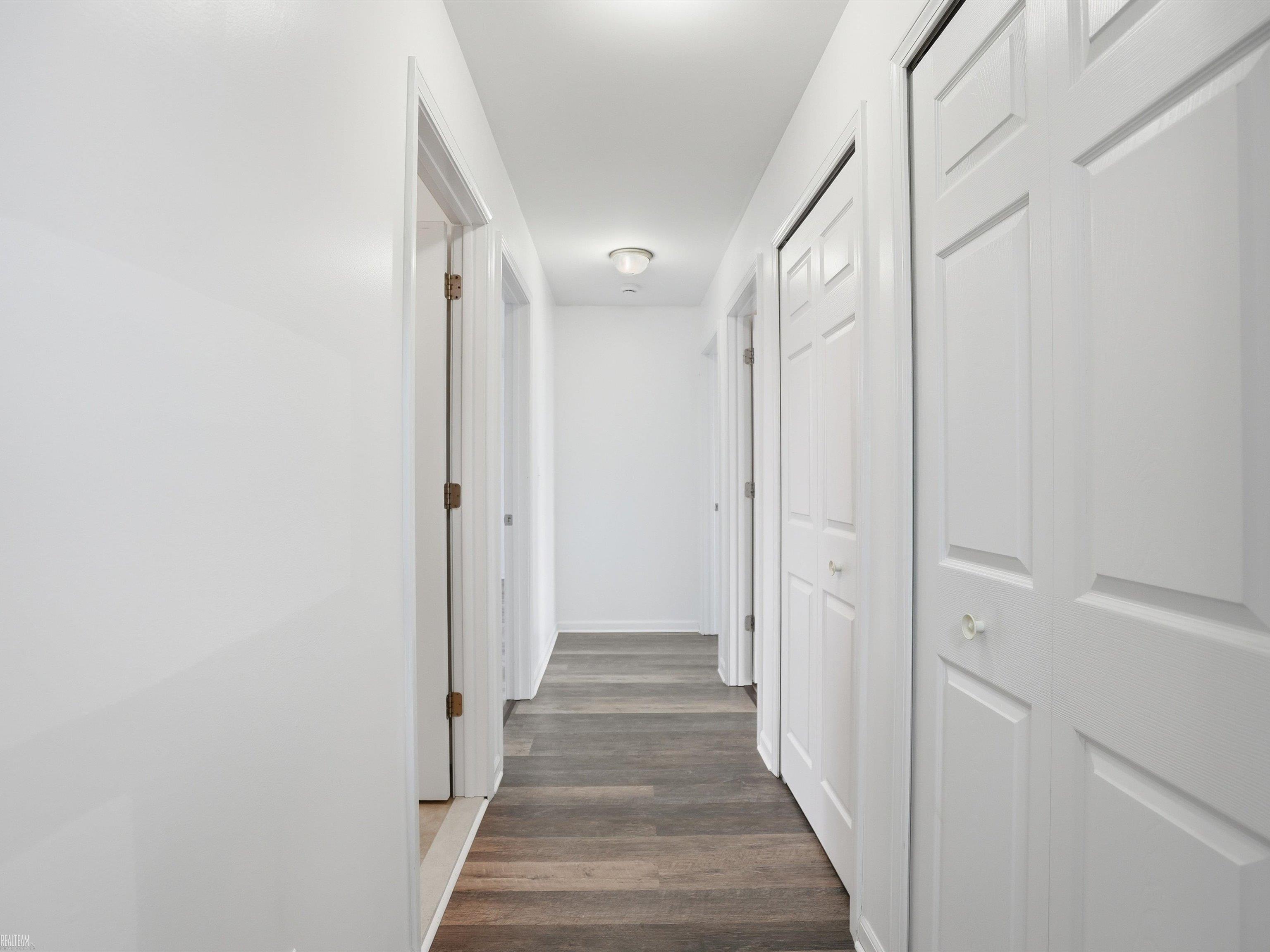 506 W Woodside Avenue, Madison Heights, MI, 48071