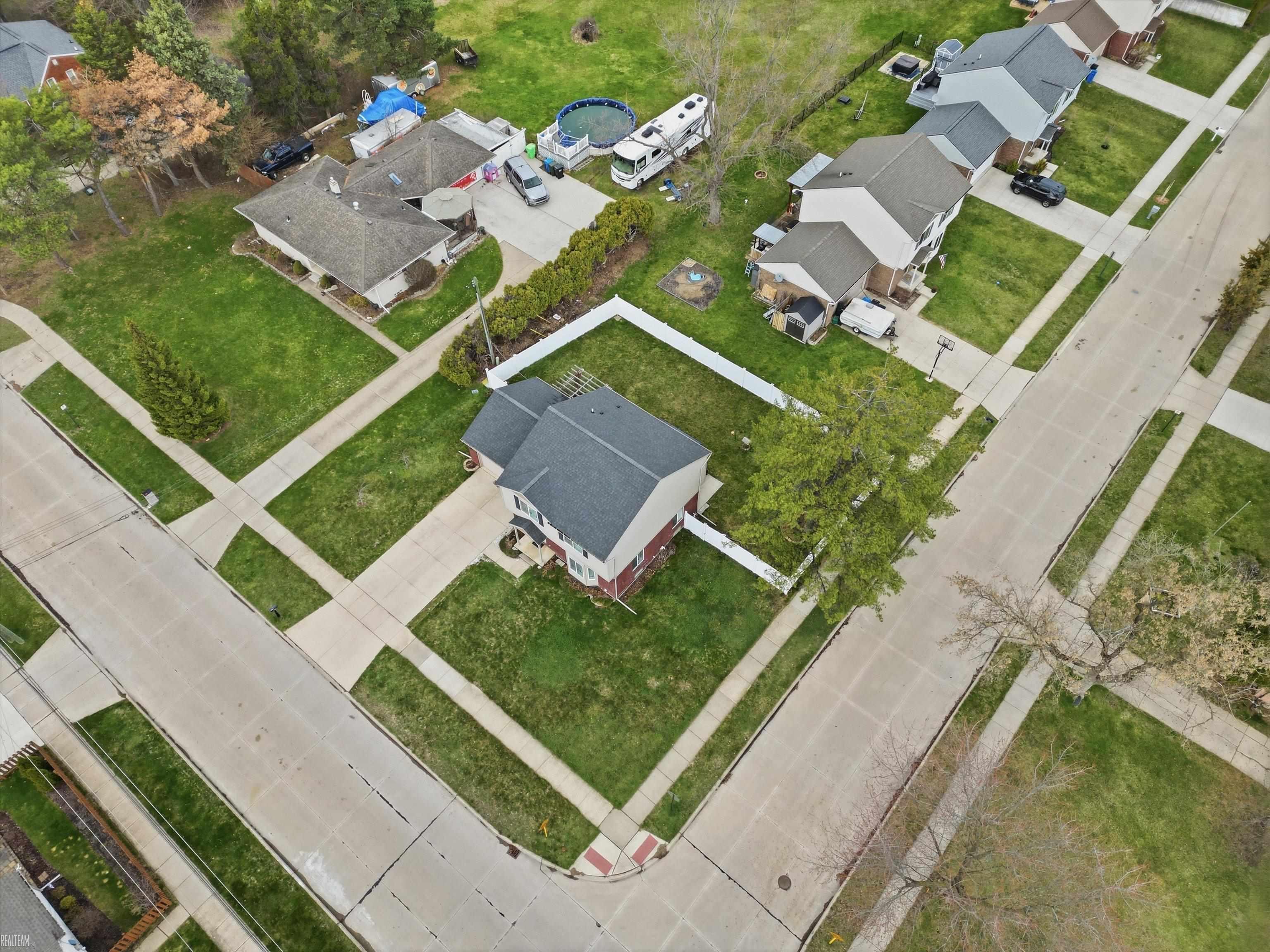 506 W Woodside Avenue, Madison Heights, MI, 48071