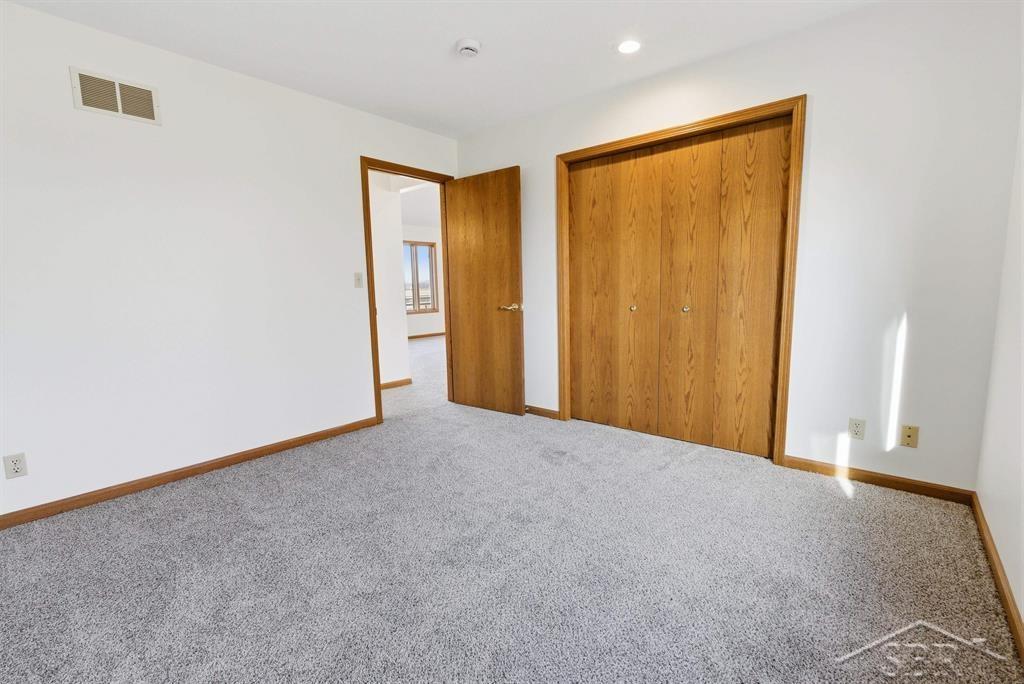 2082 W Parish Road, Midland, MI, 48642