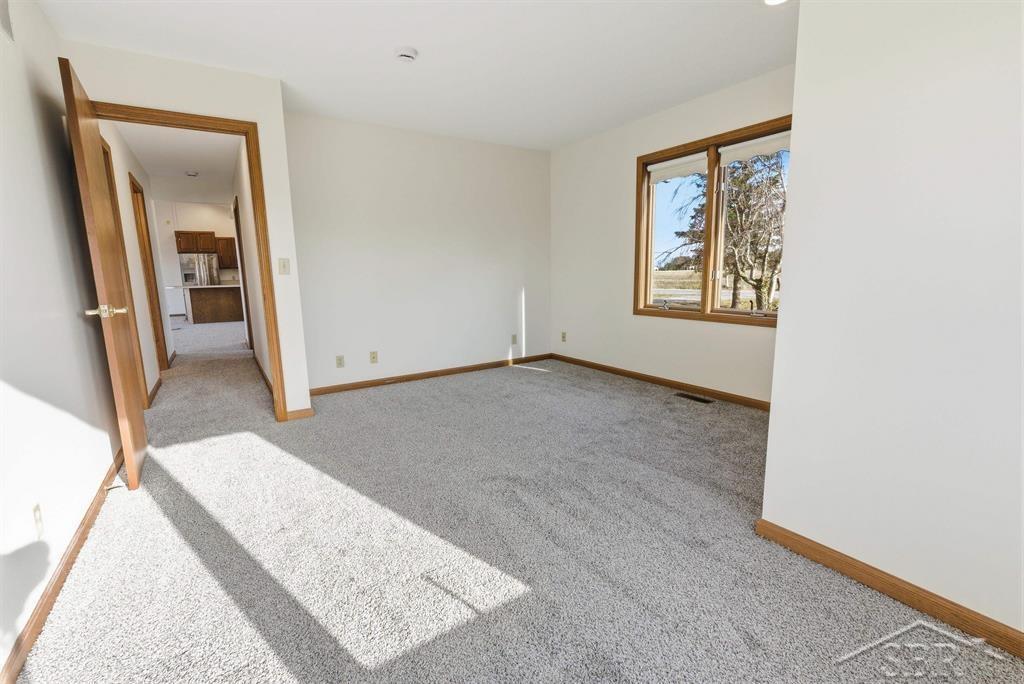 2082 W Parish Road, Midland, MI, 48642