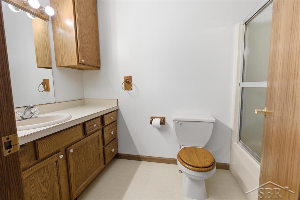 2082 W Parish Road, Midland, MI, 48642