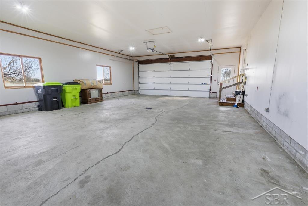 2082 W Parish Road, Midland, MI, 48642