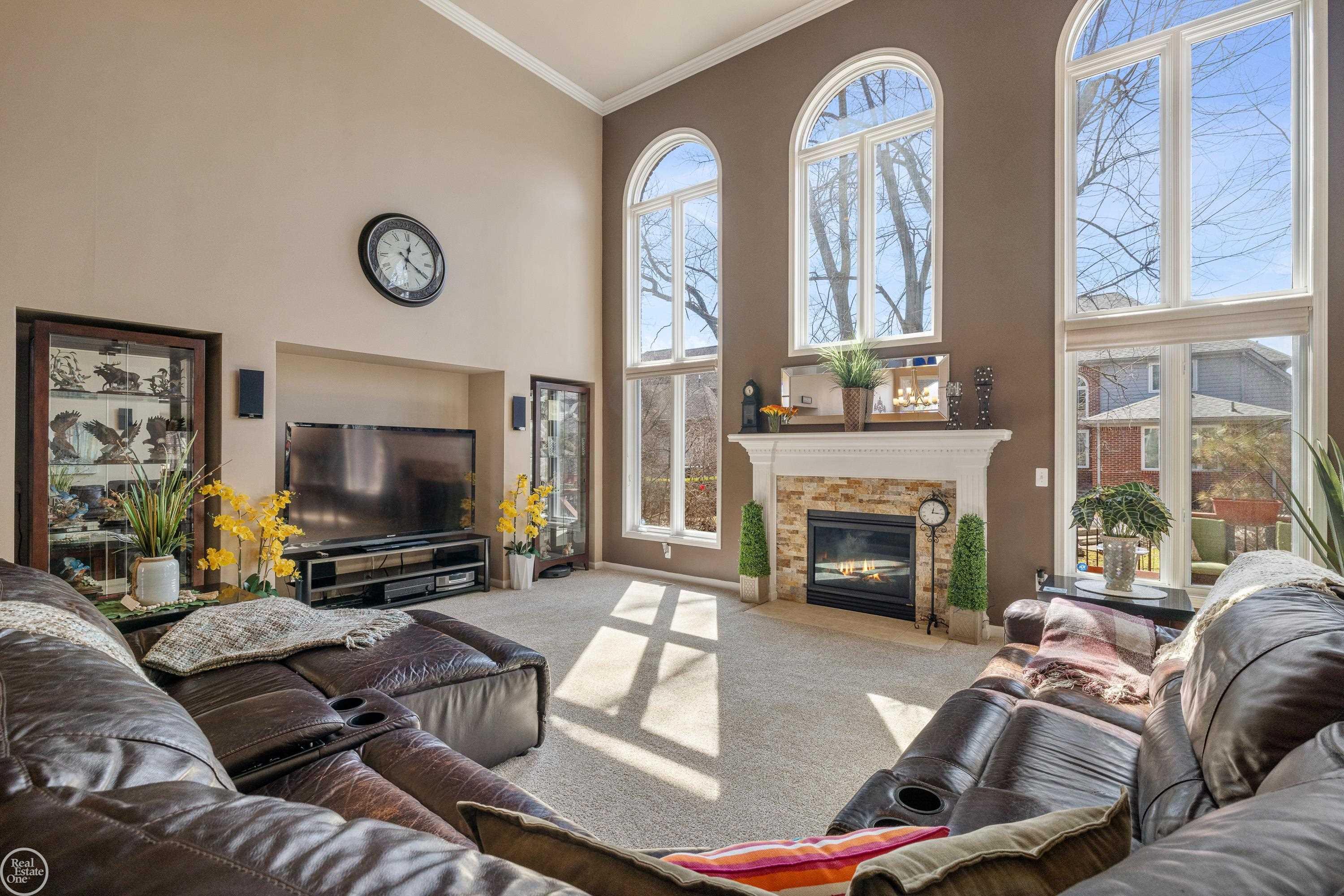 28014 Ashland Avenue, Harrison Twp, MI, 48045