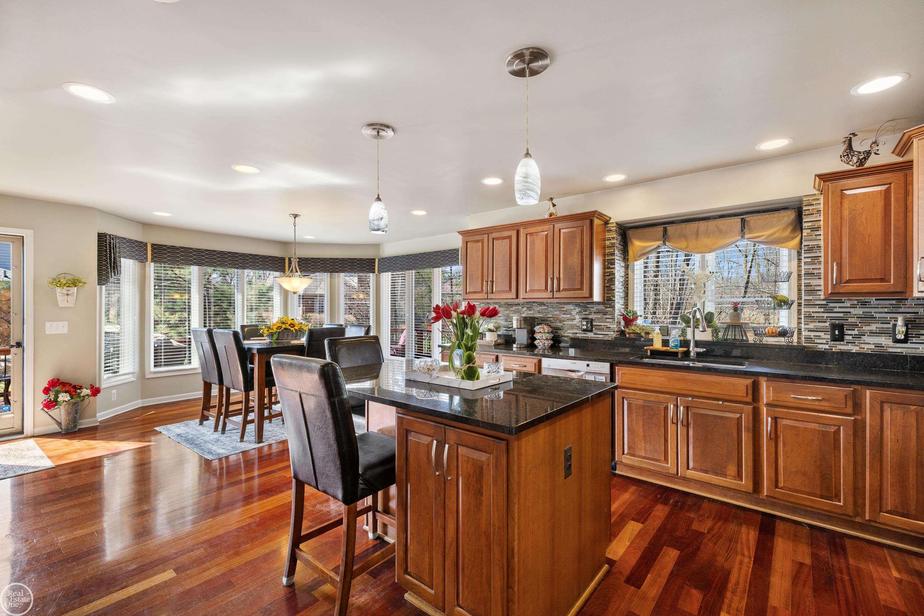 28014 Ashland Avenue, Harrison Twp, MI, 48045