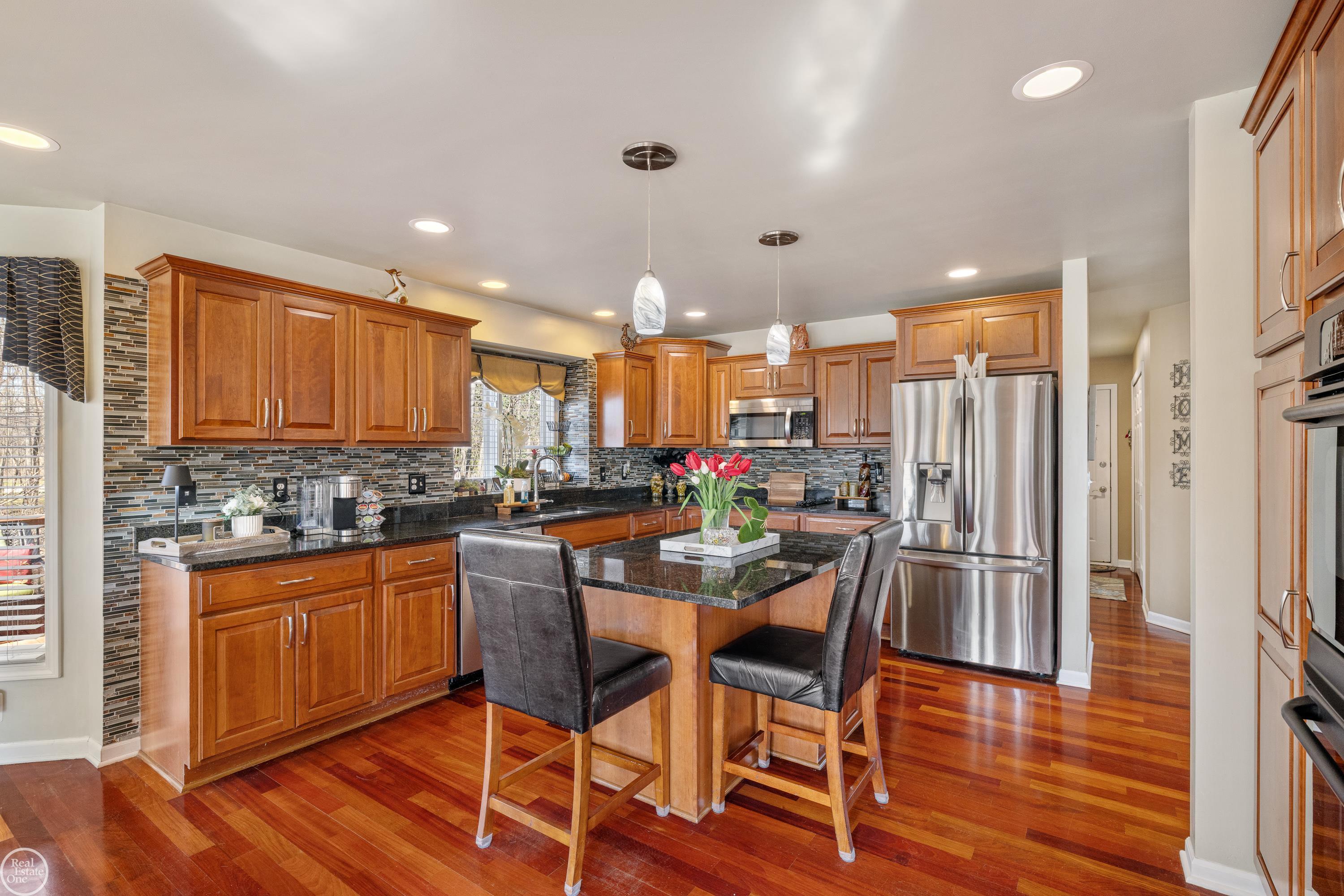 28014 Ashland Avenue, Harrison Twp, MI, 48045