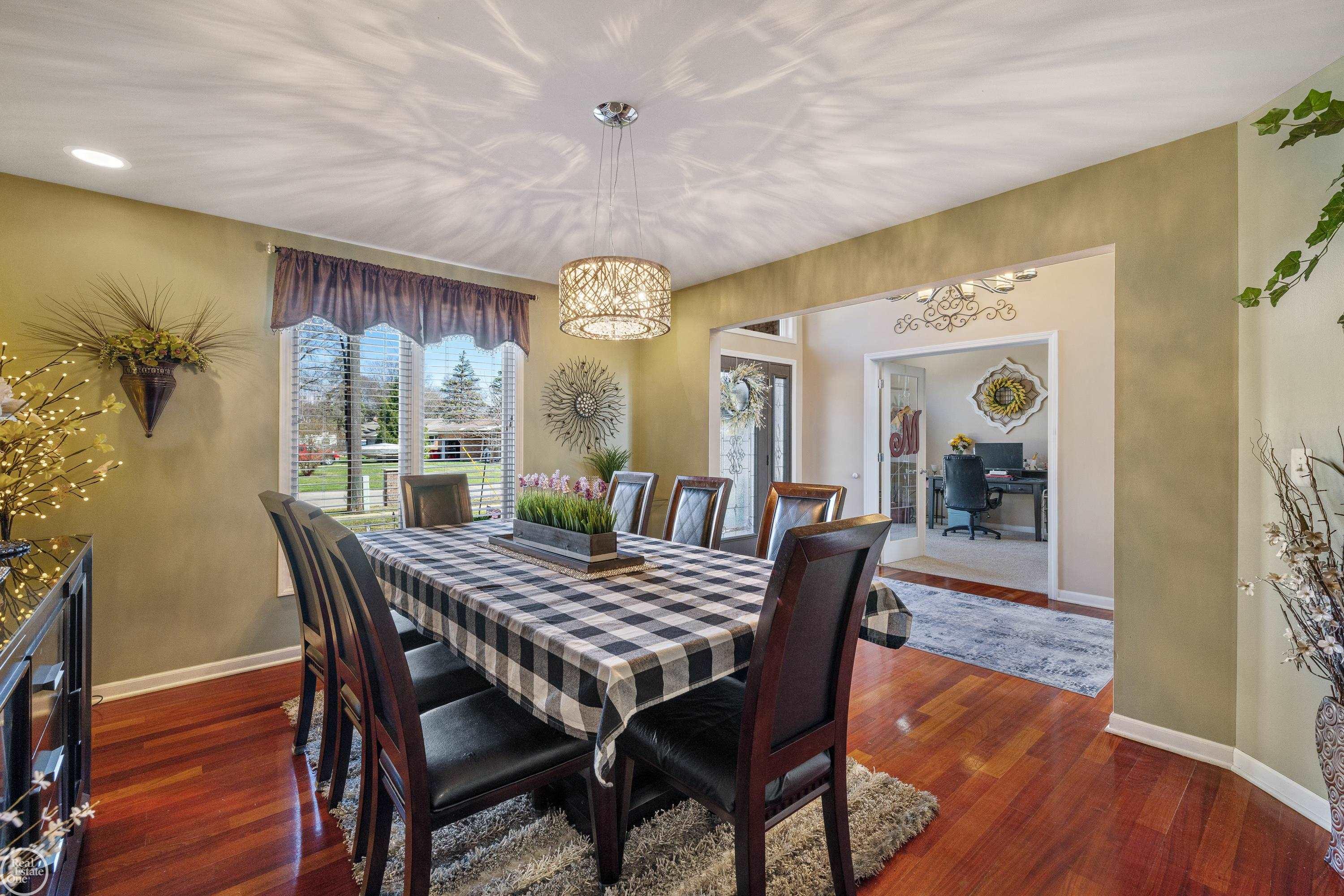 28014 Ashland Avenue, Harrison Twp, MI, 48045