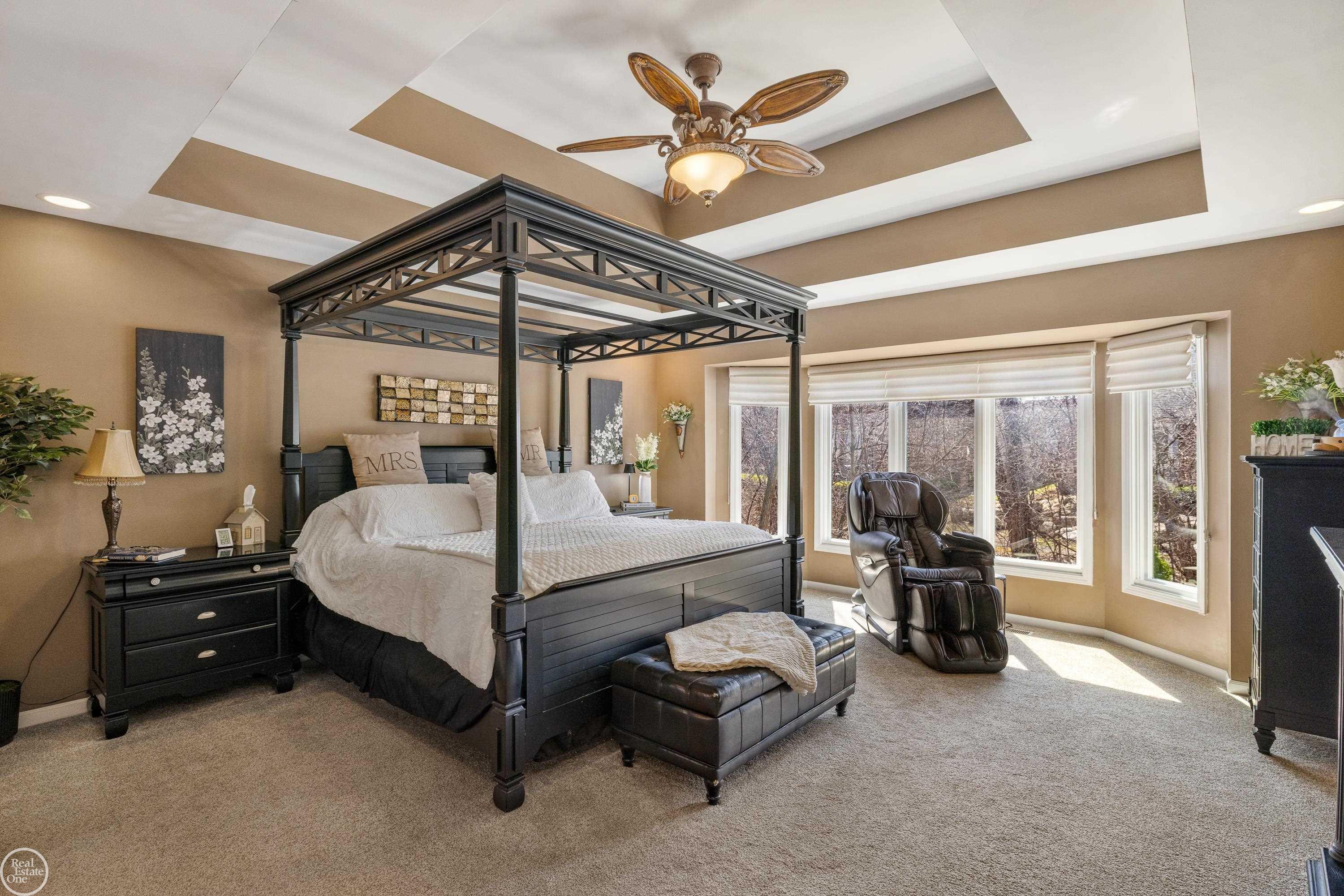 28014 Ashland Avenue, Harrison Twp, MI, 48045