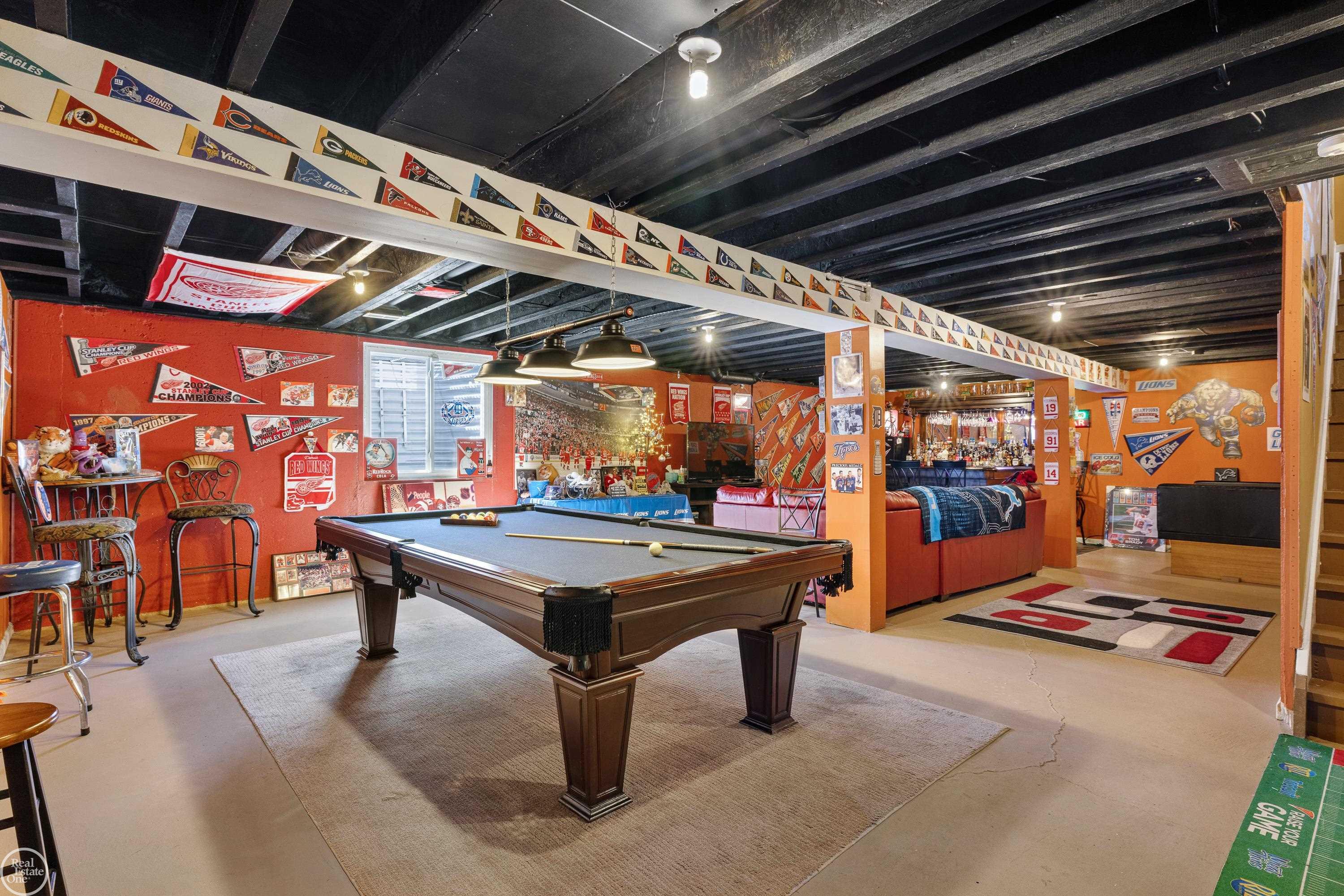 28014 Ashland Avenue, Harrison Twp, MI, 48045