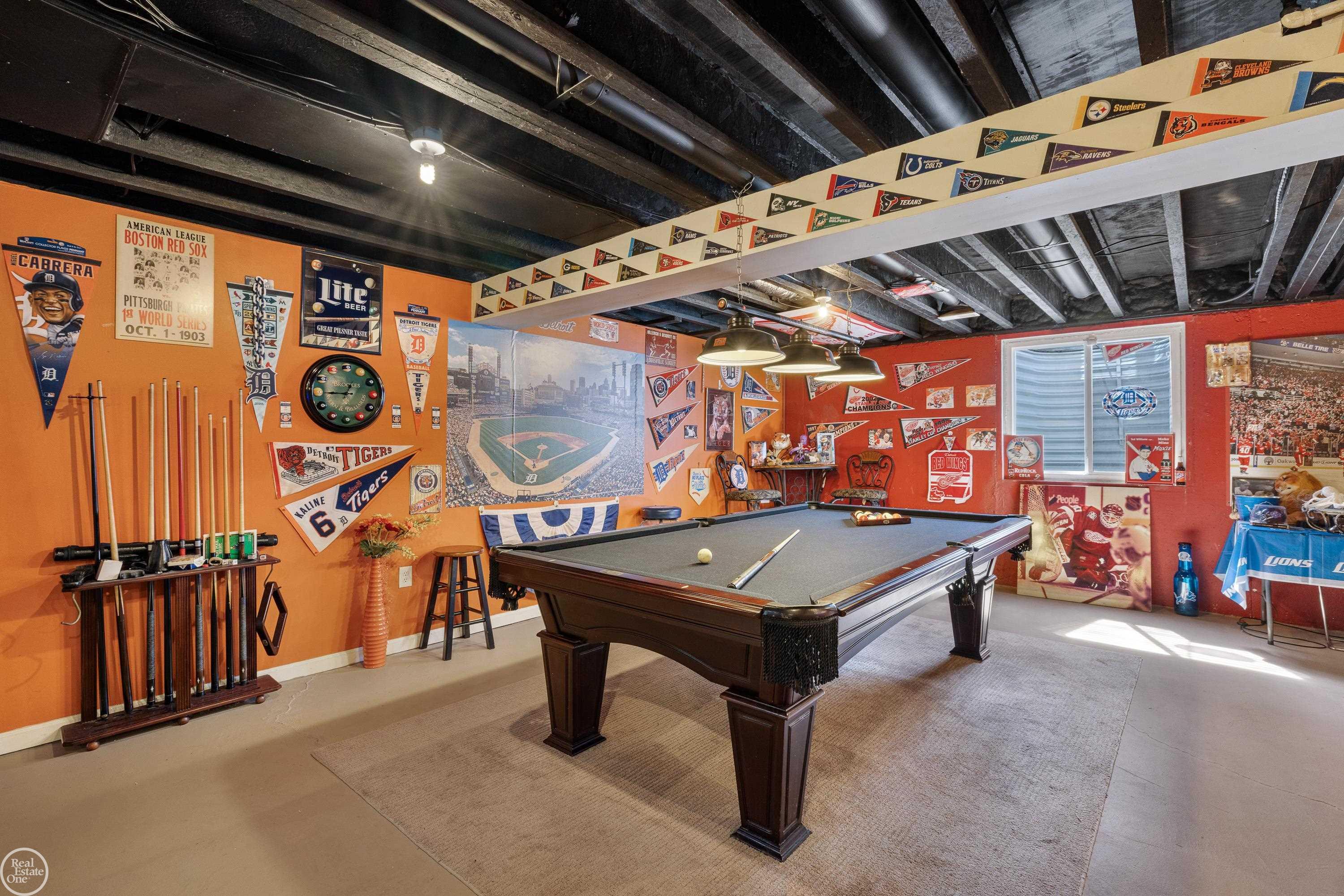 28014 Ashland Avenue, Harrison Twp, MI, 48045