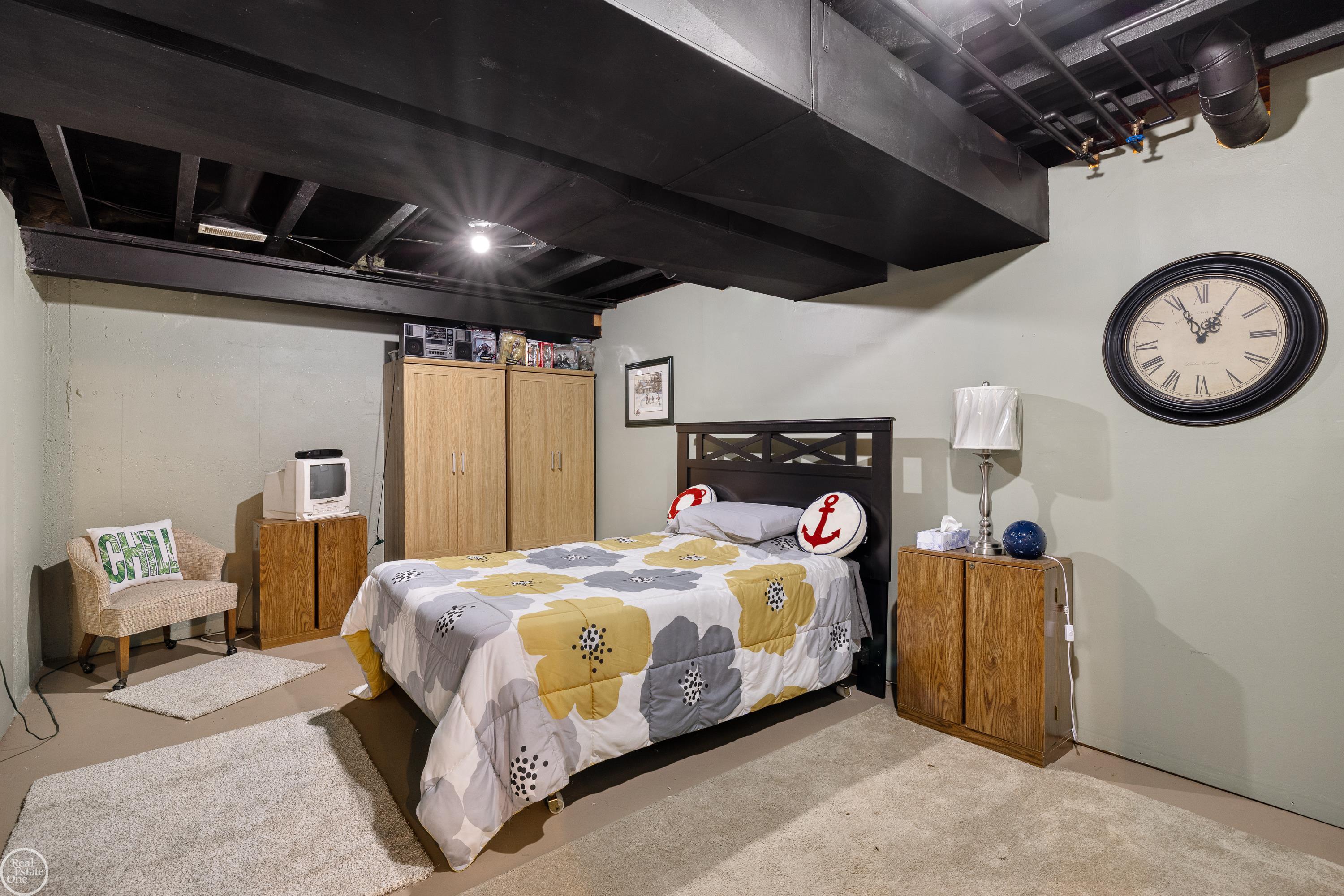 28014 Ashland Avenue, Harrison Twp, MI, 48045