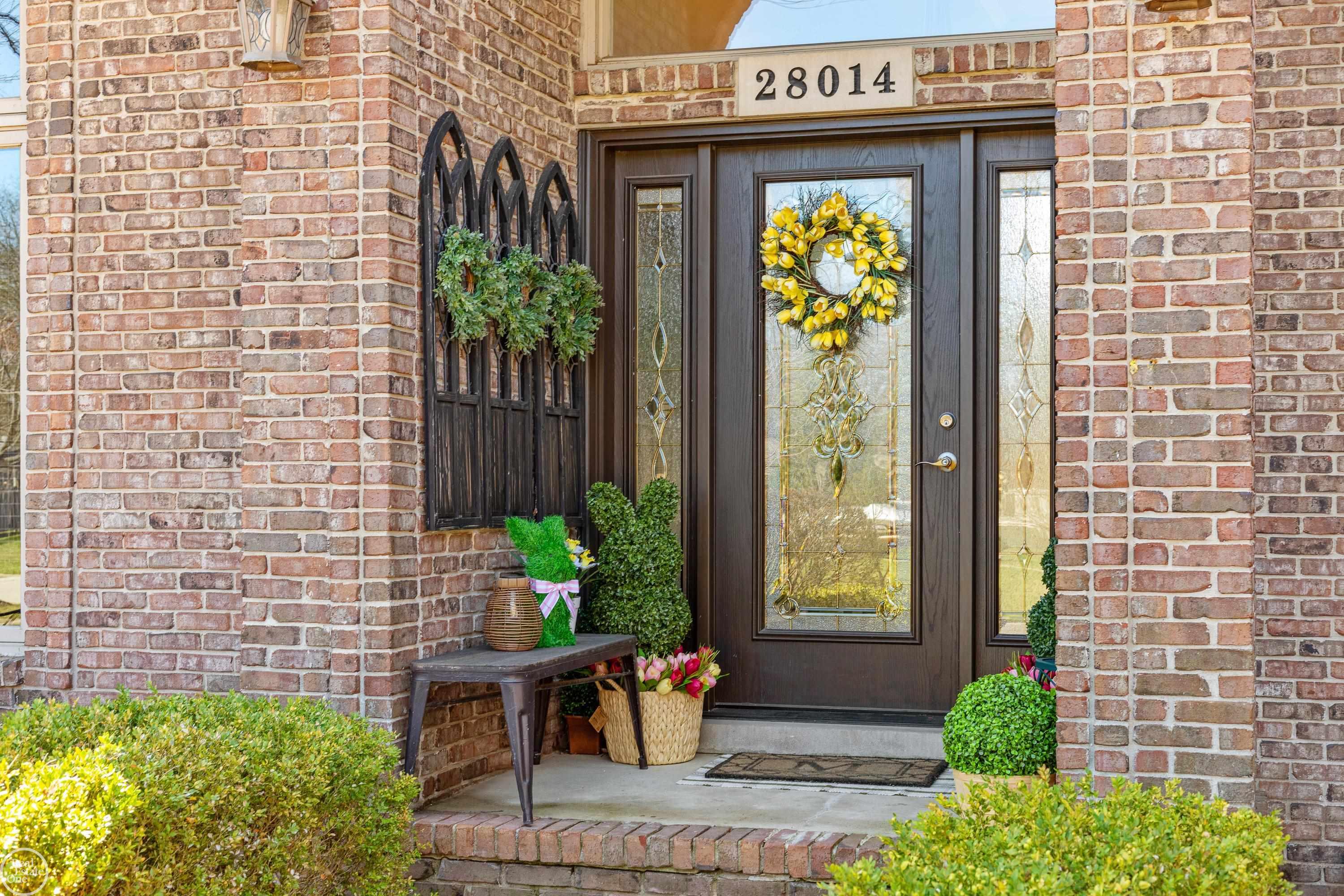 28014 Ashland Avenue, Harrison Twp, MI, 48045