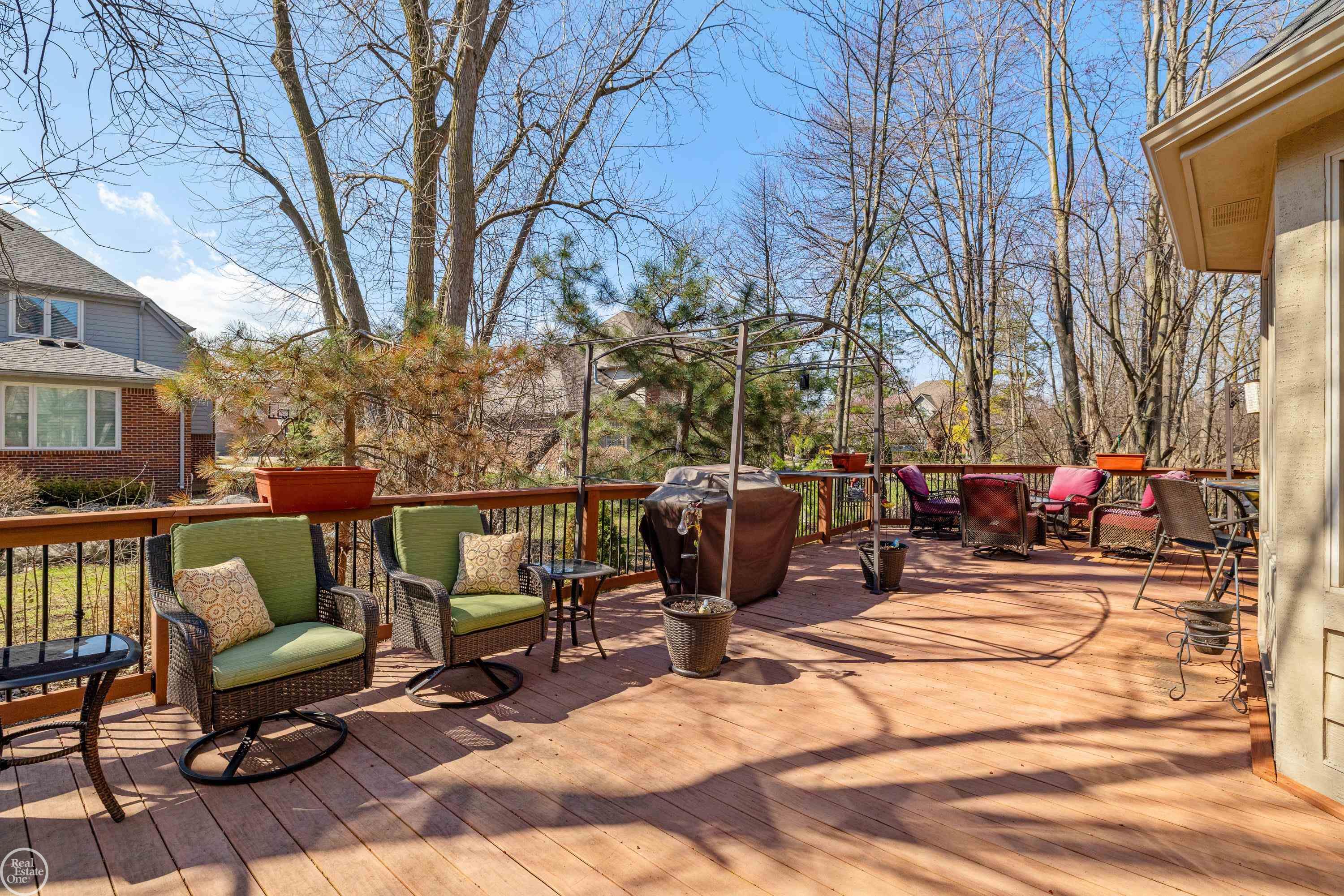 28014 Ashland Avenue, Harrison Twp, MI, 48045