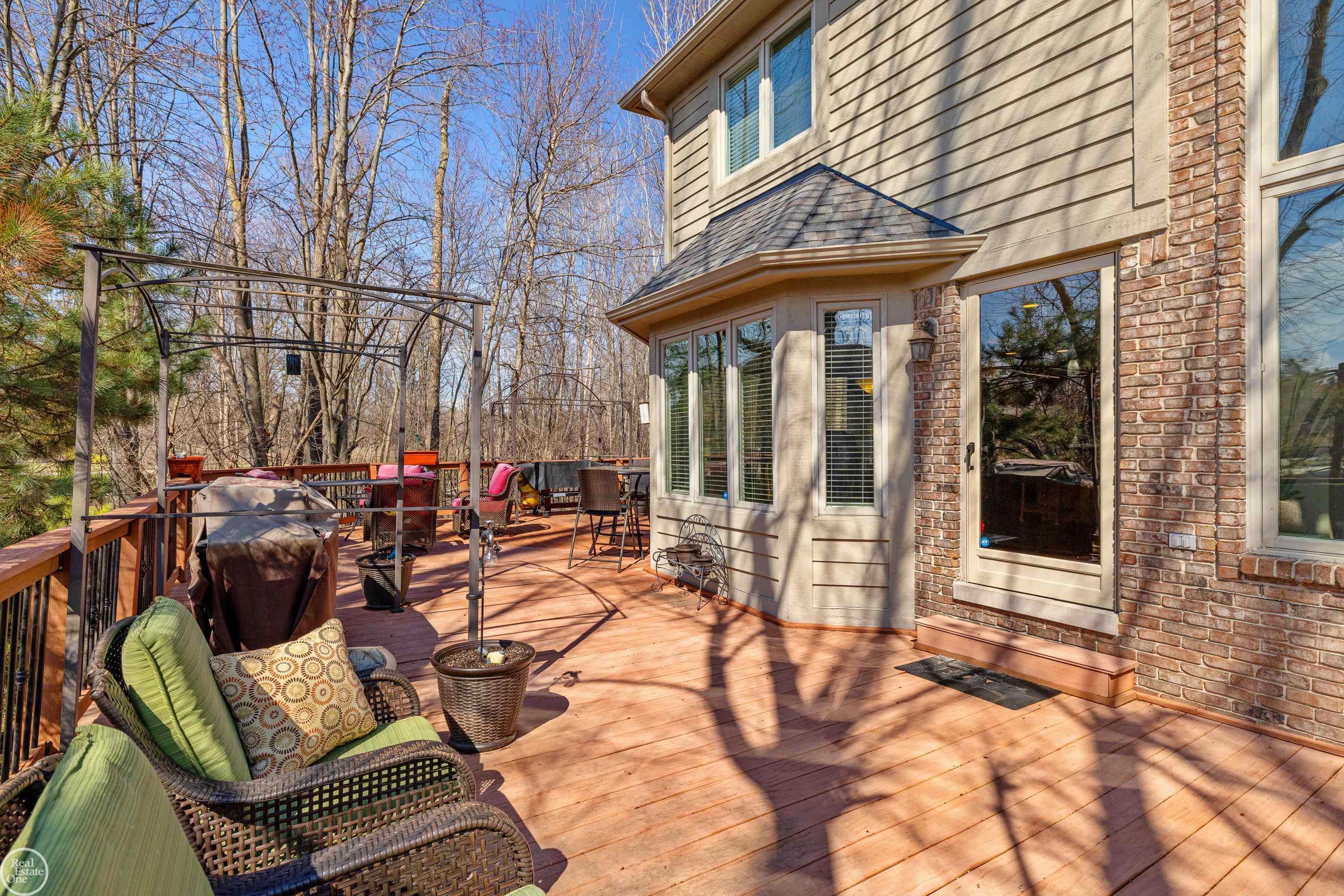 28014 Ashland Avenue, Harrison Twp, MI, 48045