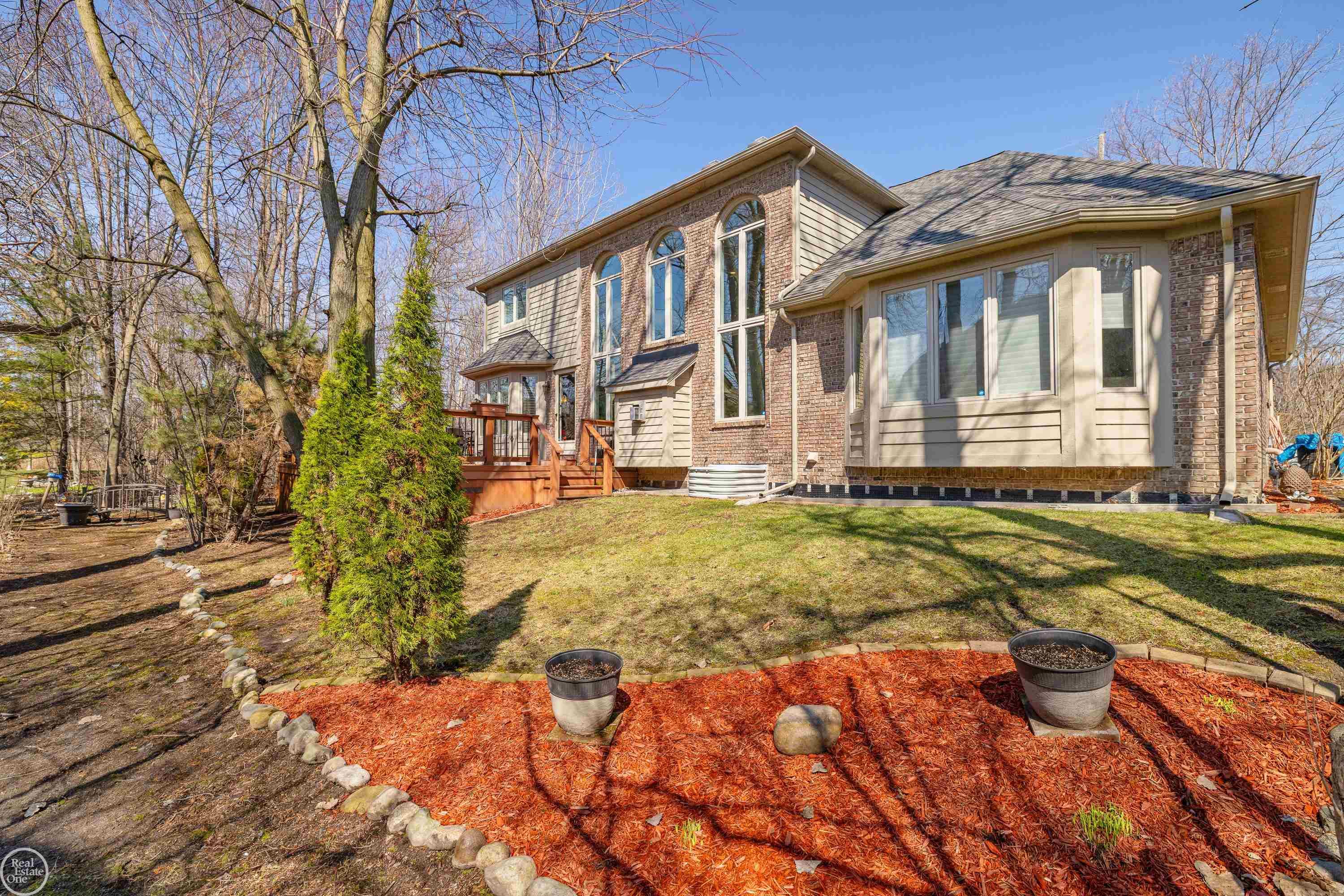 28014 Ashland Avenue, Harrison Twp, MI, 48045