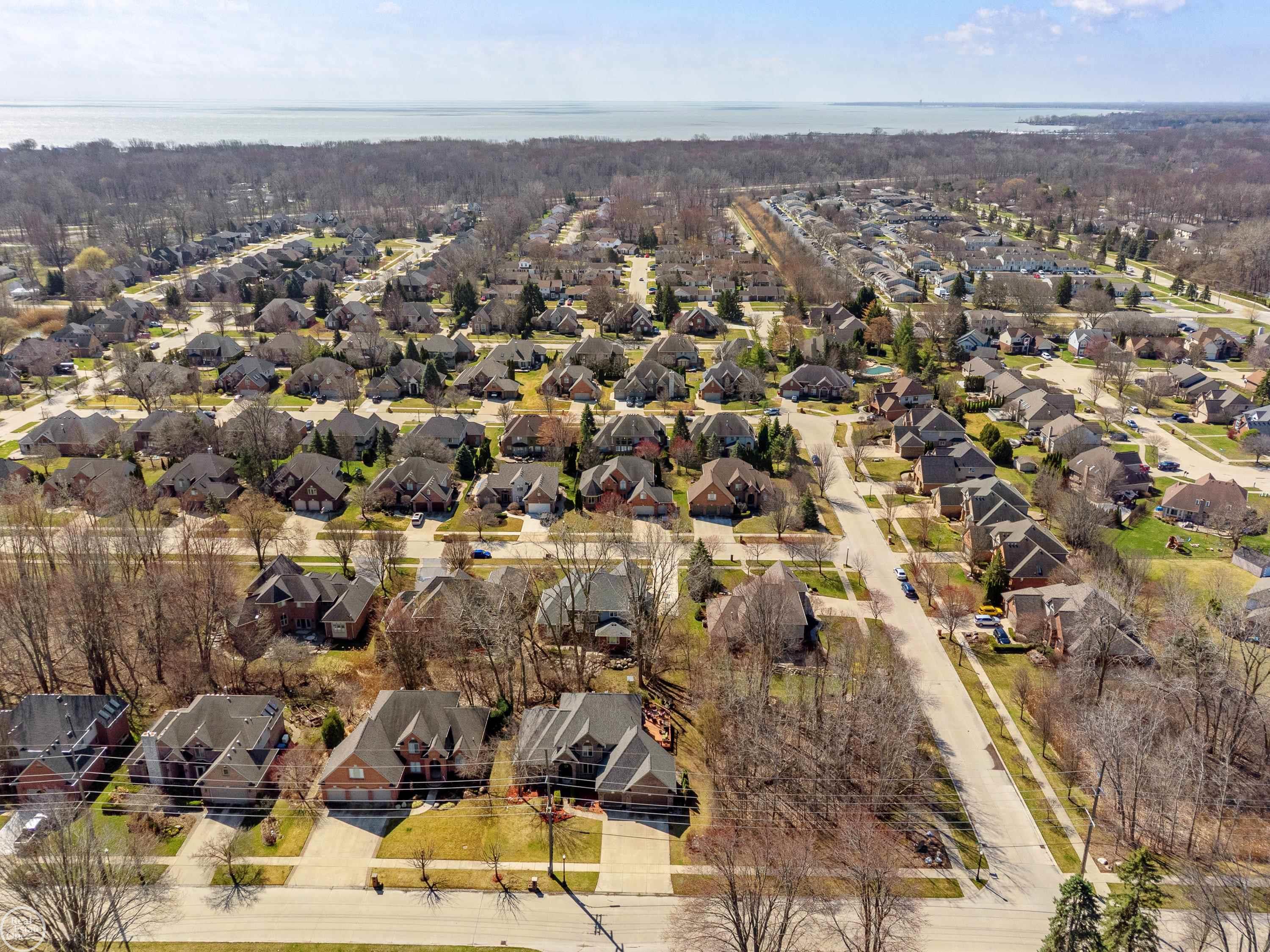 28014 Ashland Avenue, Harrison Twp, MI, 48045