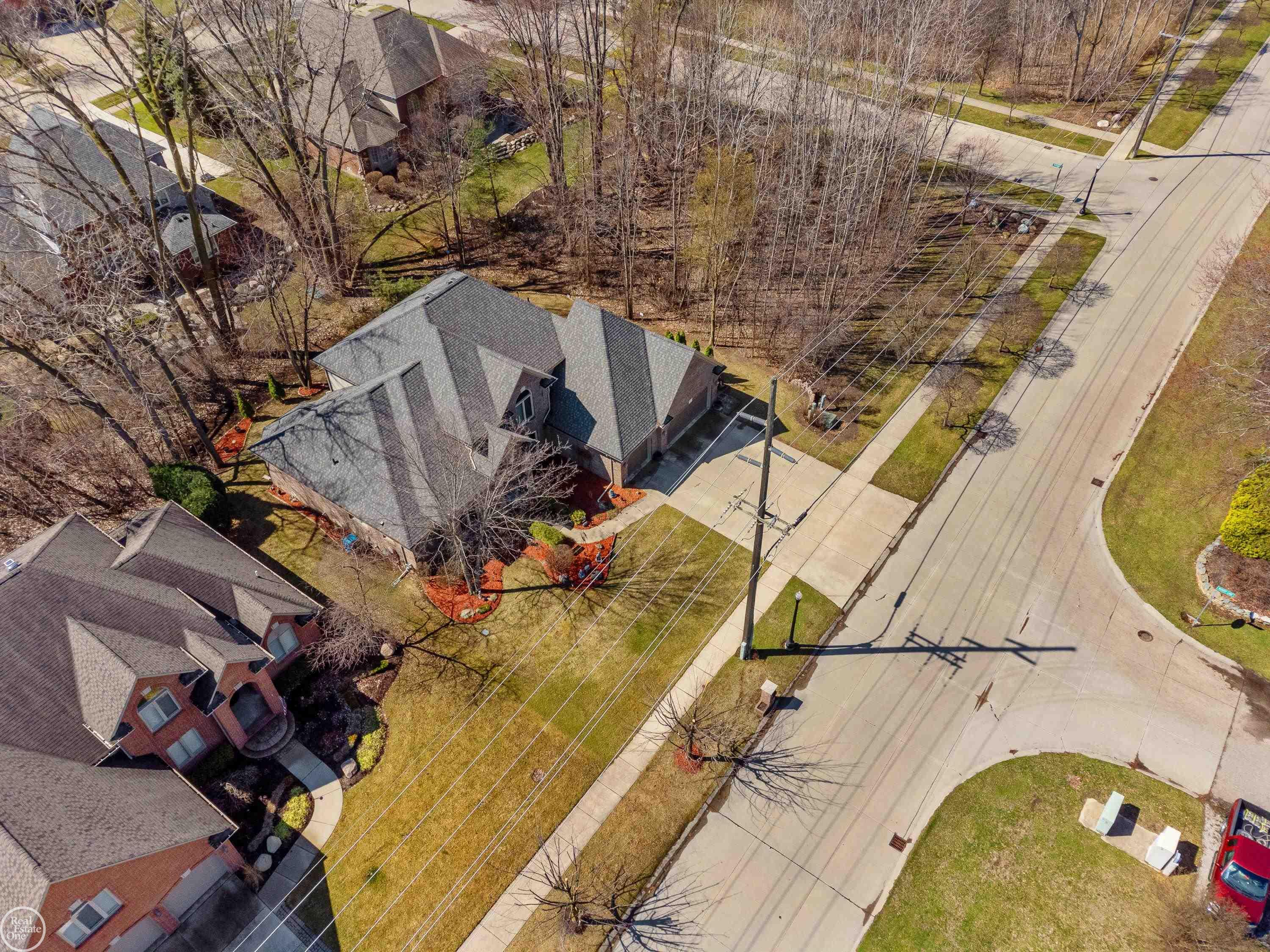 28014 Ashland Avenue, Harrison Twp, MI, 48045