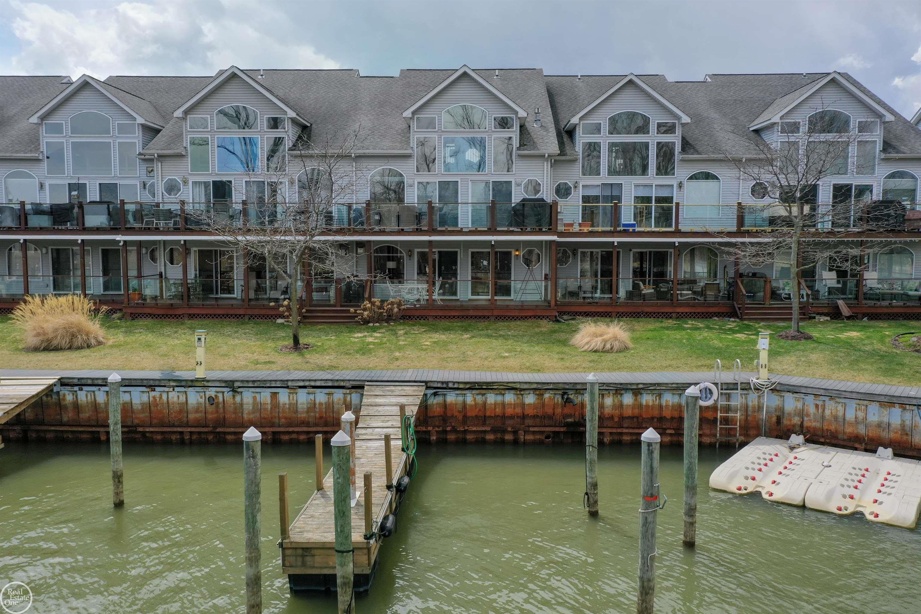 12055 Boldrey Drive, Fenton, MI, 48430