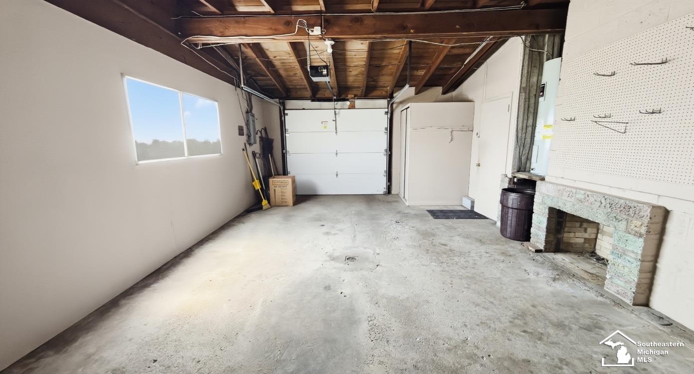 2658 Linda Drive, Monroe, MI, 48162