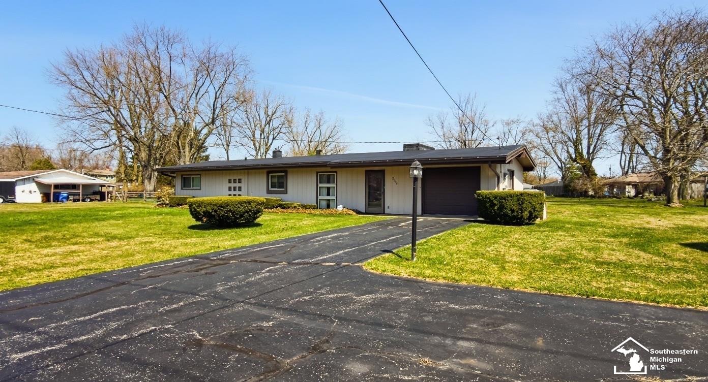 2658 Linda Drive, Monroe, MI, 48162