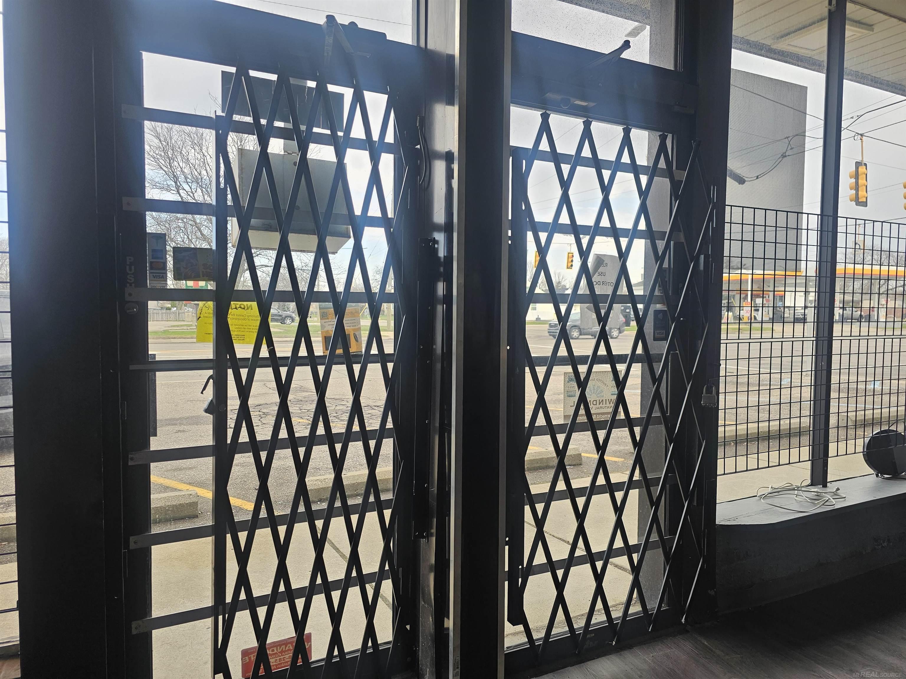 14976 10 Mile Road, Eastpointe, MI, 48021