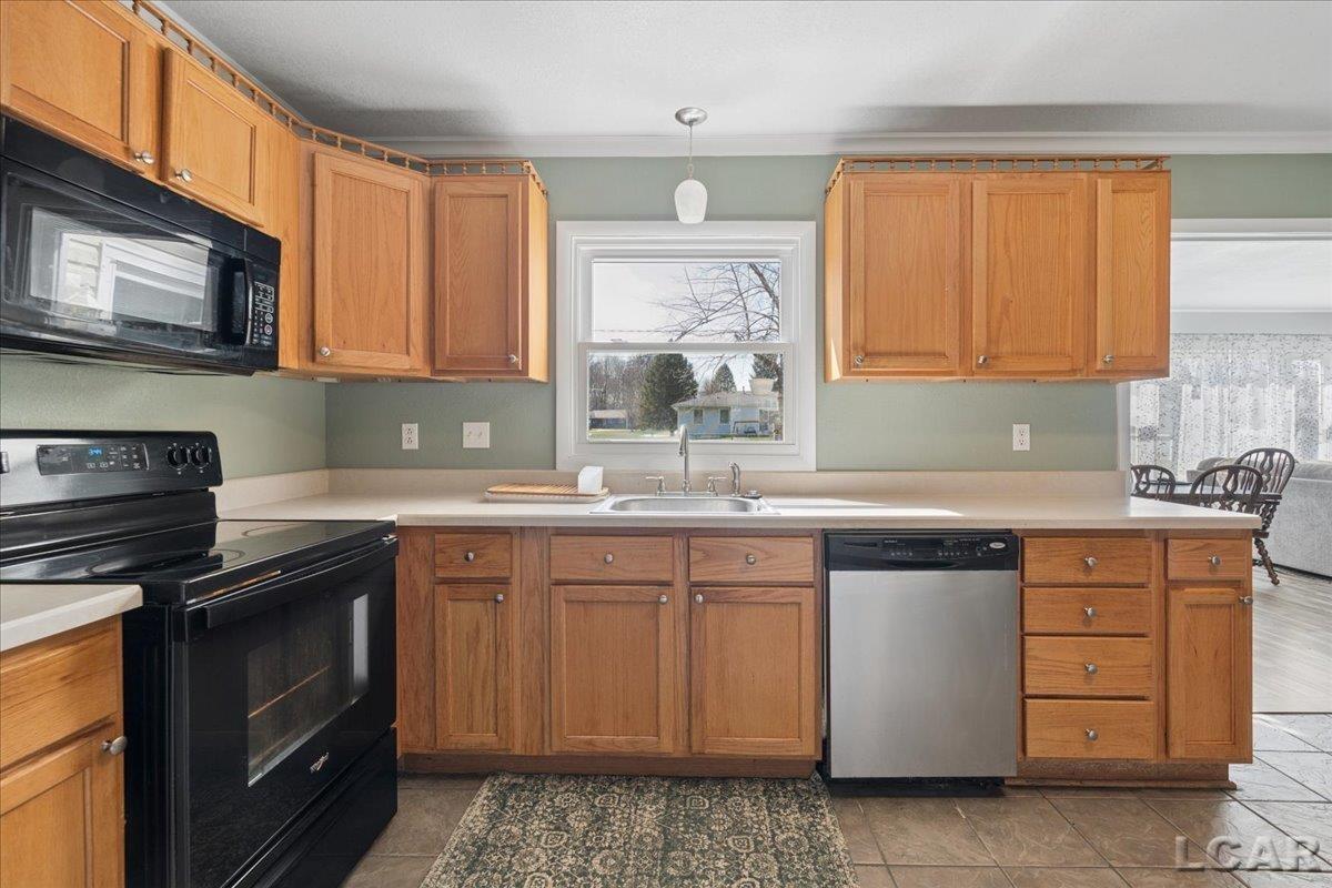 264 Normandy Drive, Onsted, MI, 49265