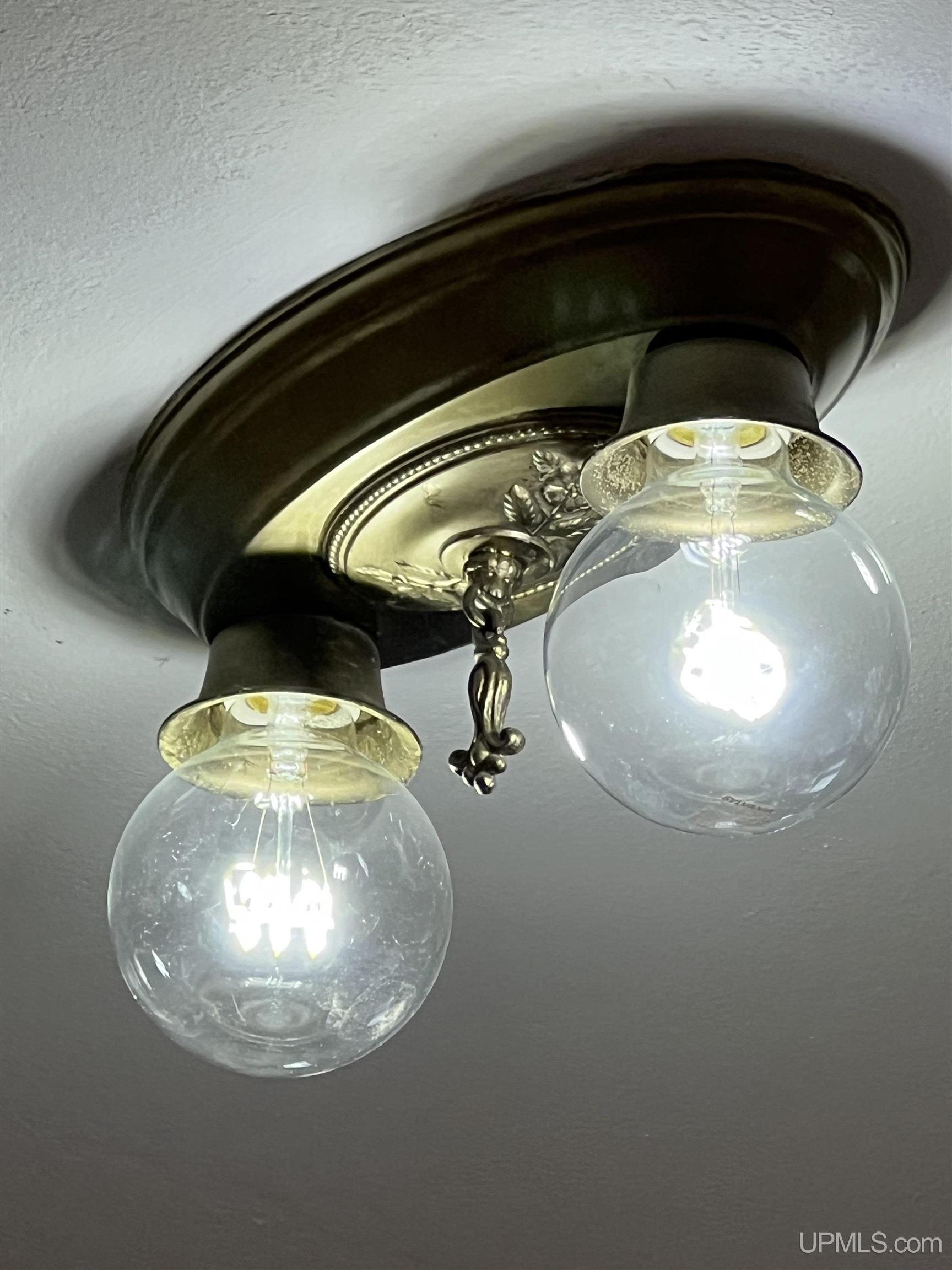 115 E College Avenue, Marquette, MI, 49855