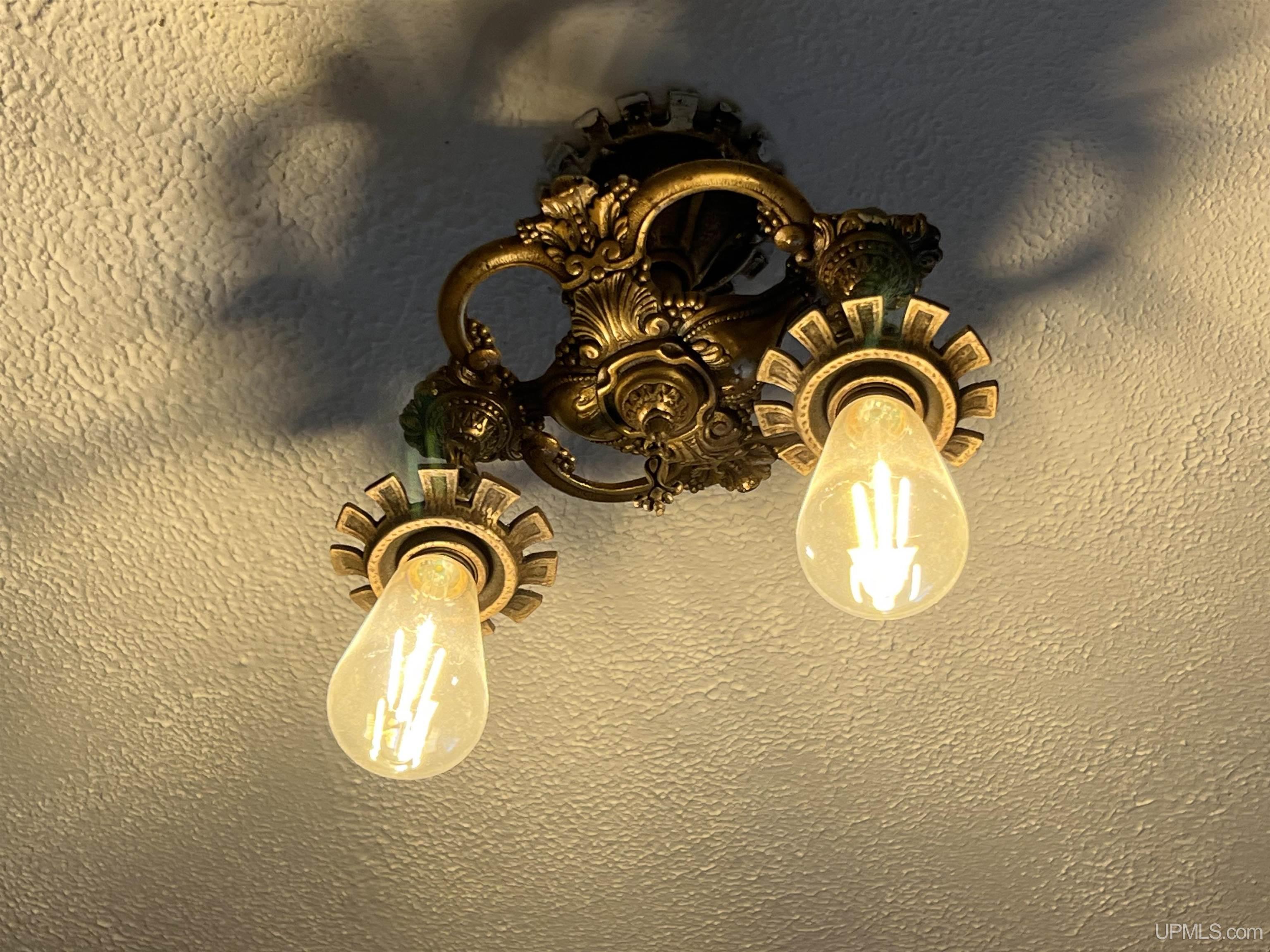 115 E College Avenue, Marquette, MI, 49855