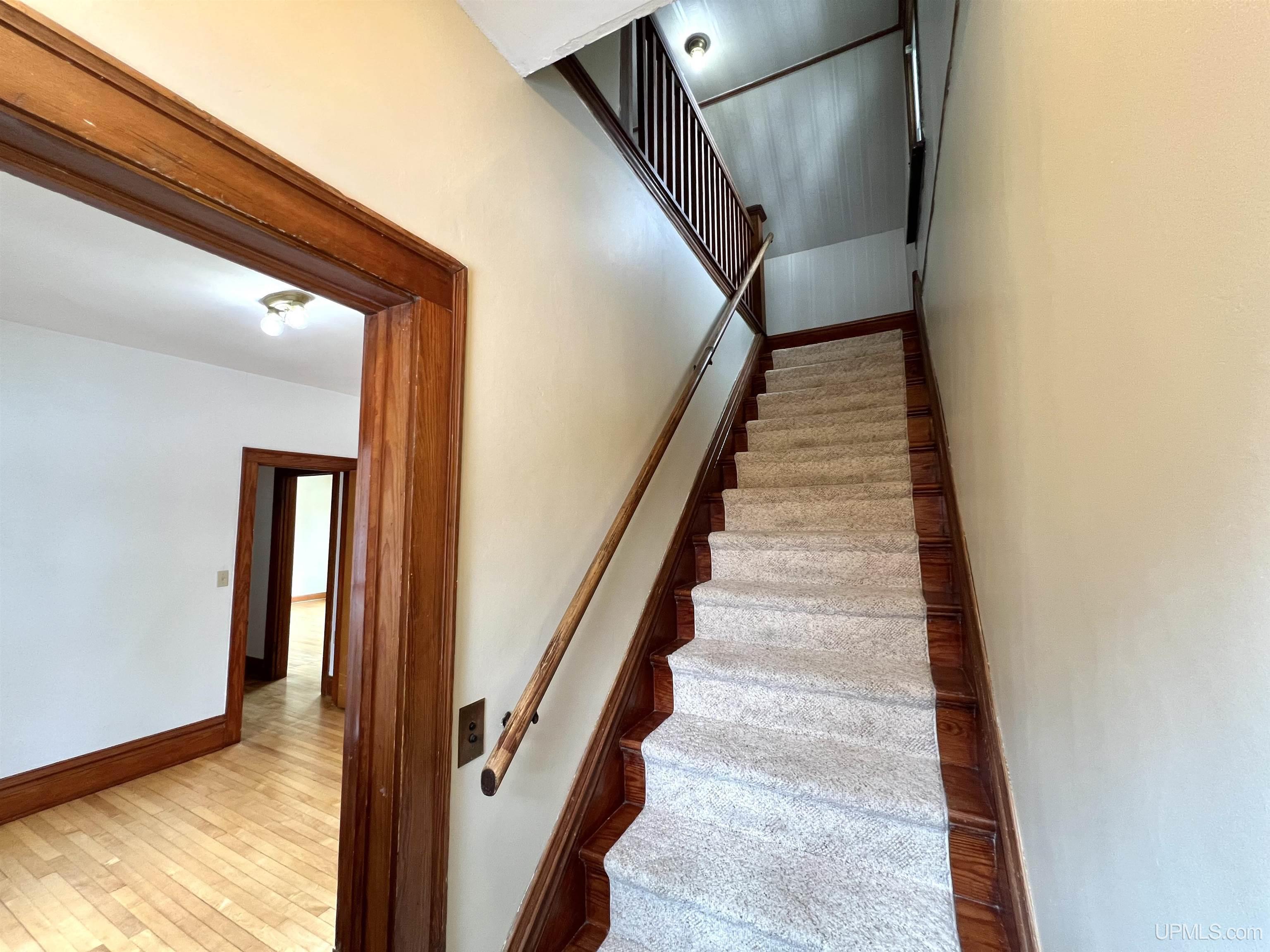 115 E College Avenue, Marquette, MI, 49855