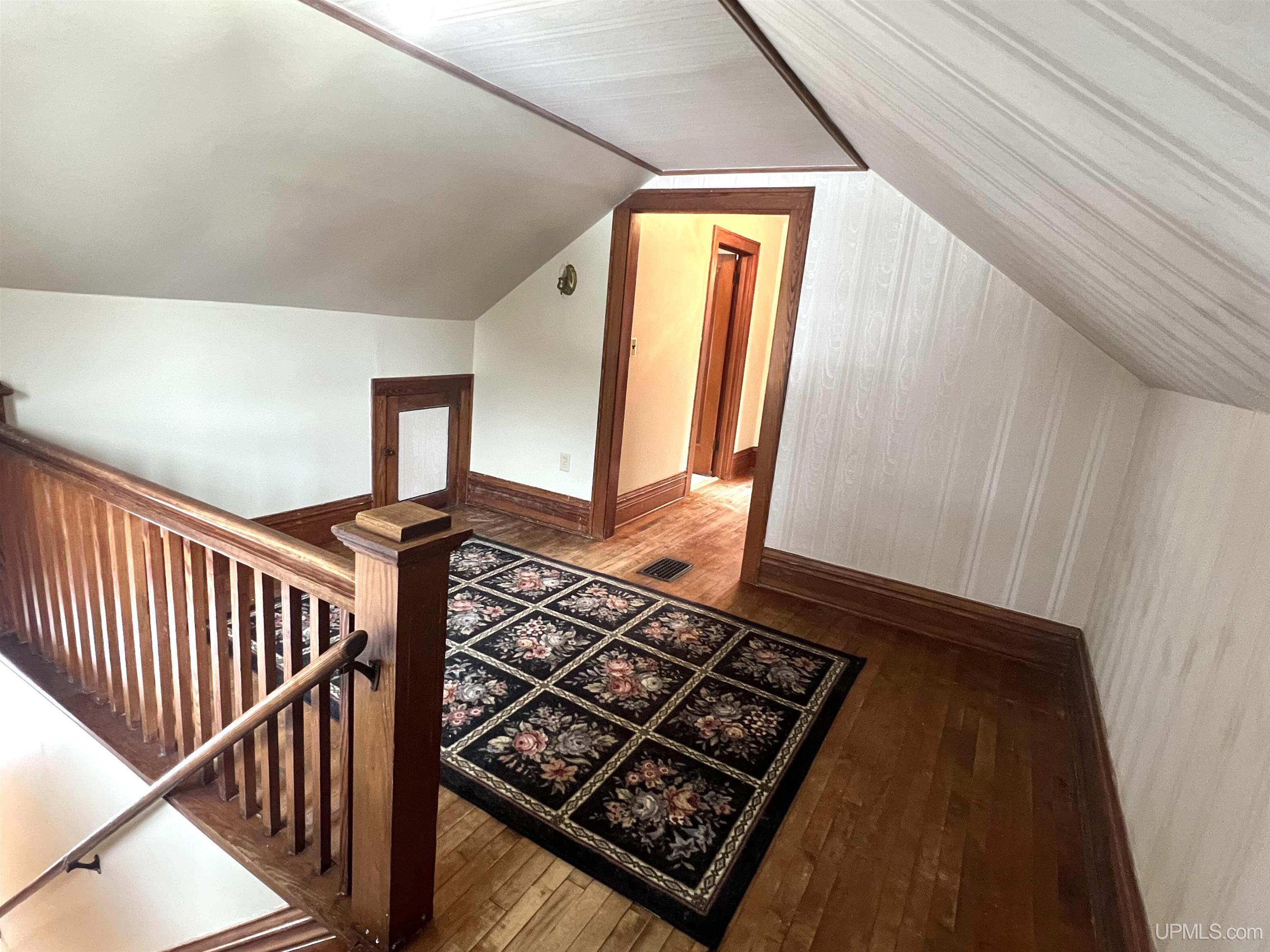 115 E College Avenue, Marquette, MI, 49855