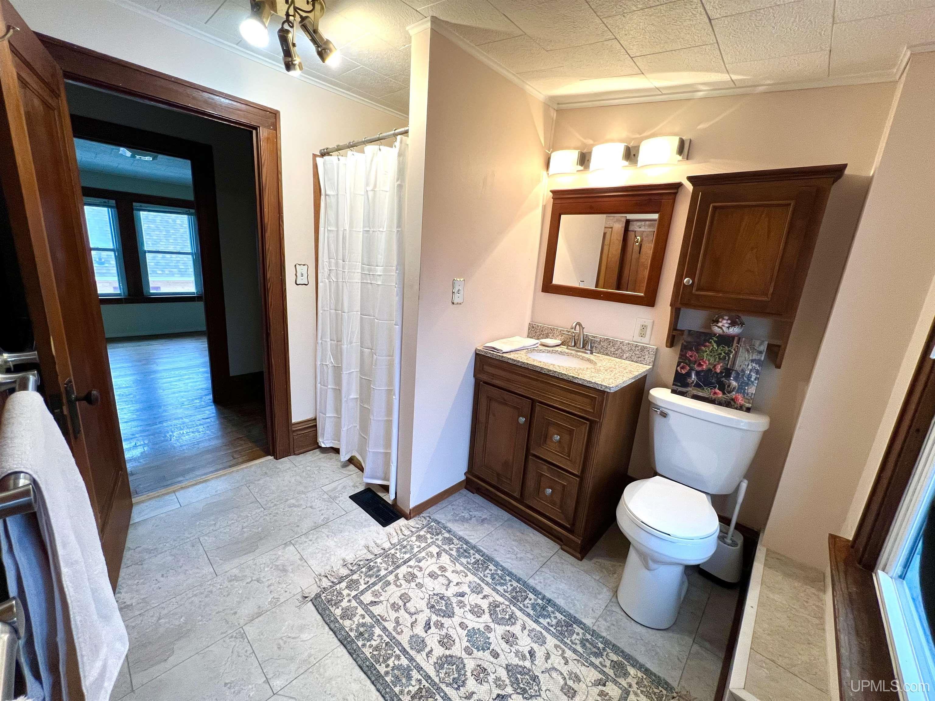 115 E College Avenue, Marquette, MI, 49855