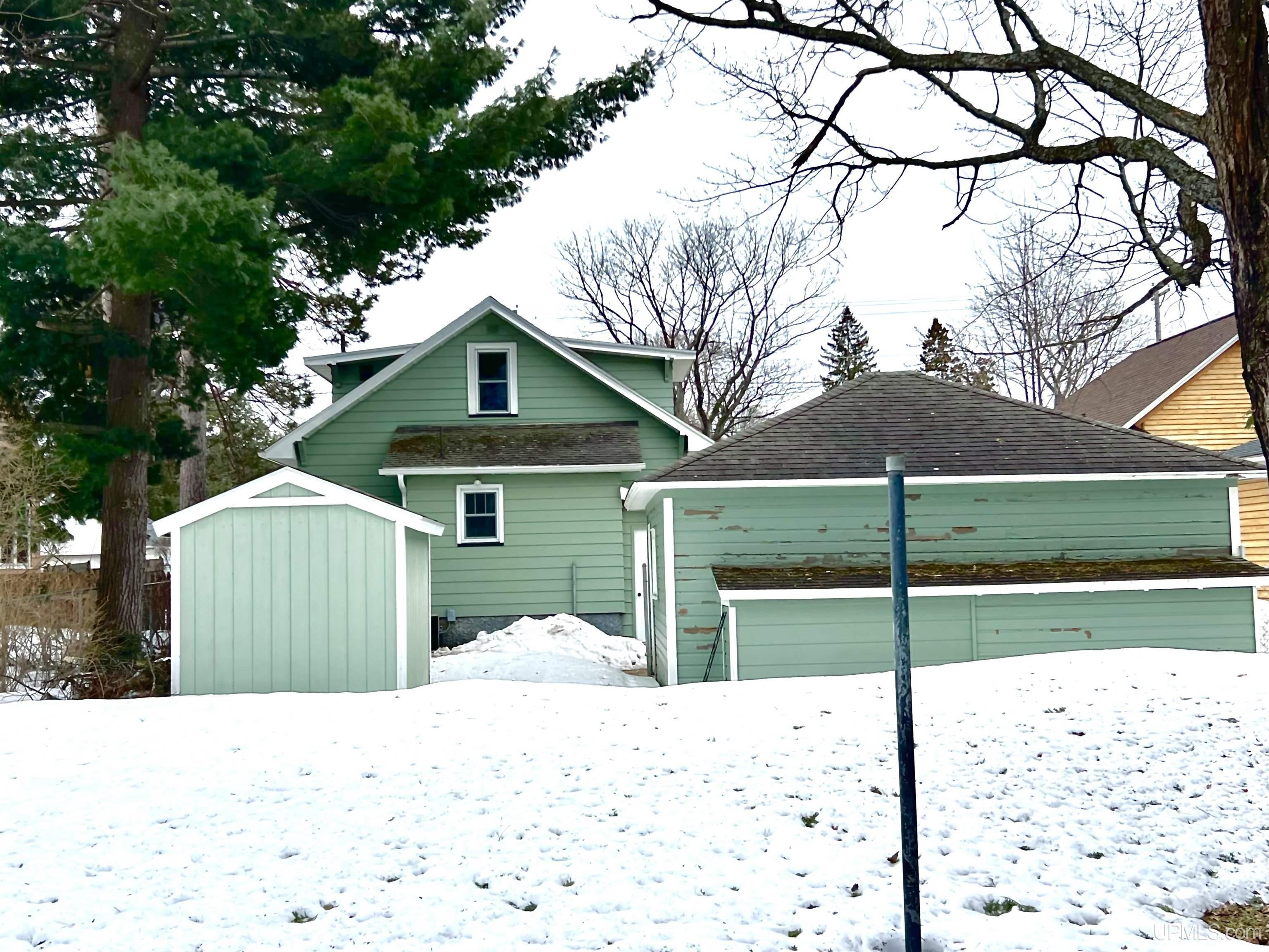 115 E College Avenue, Marquette, MI, 49855