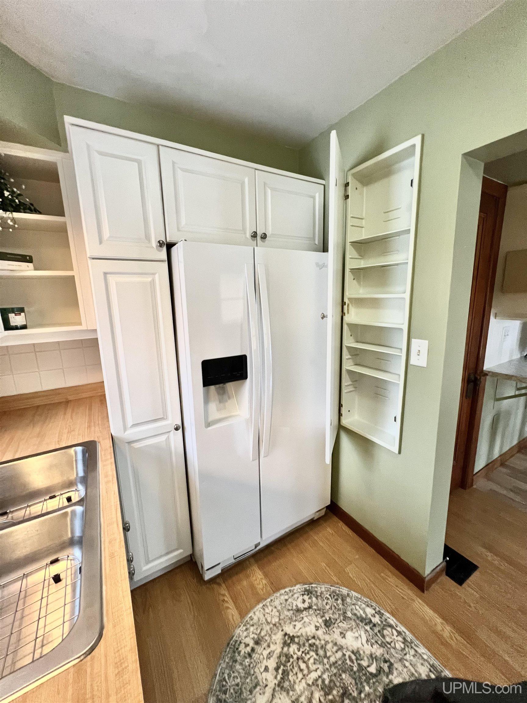 115 E College Avenue, Marquette, MI, 49855