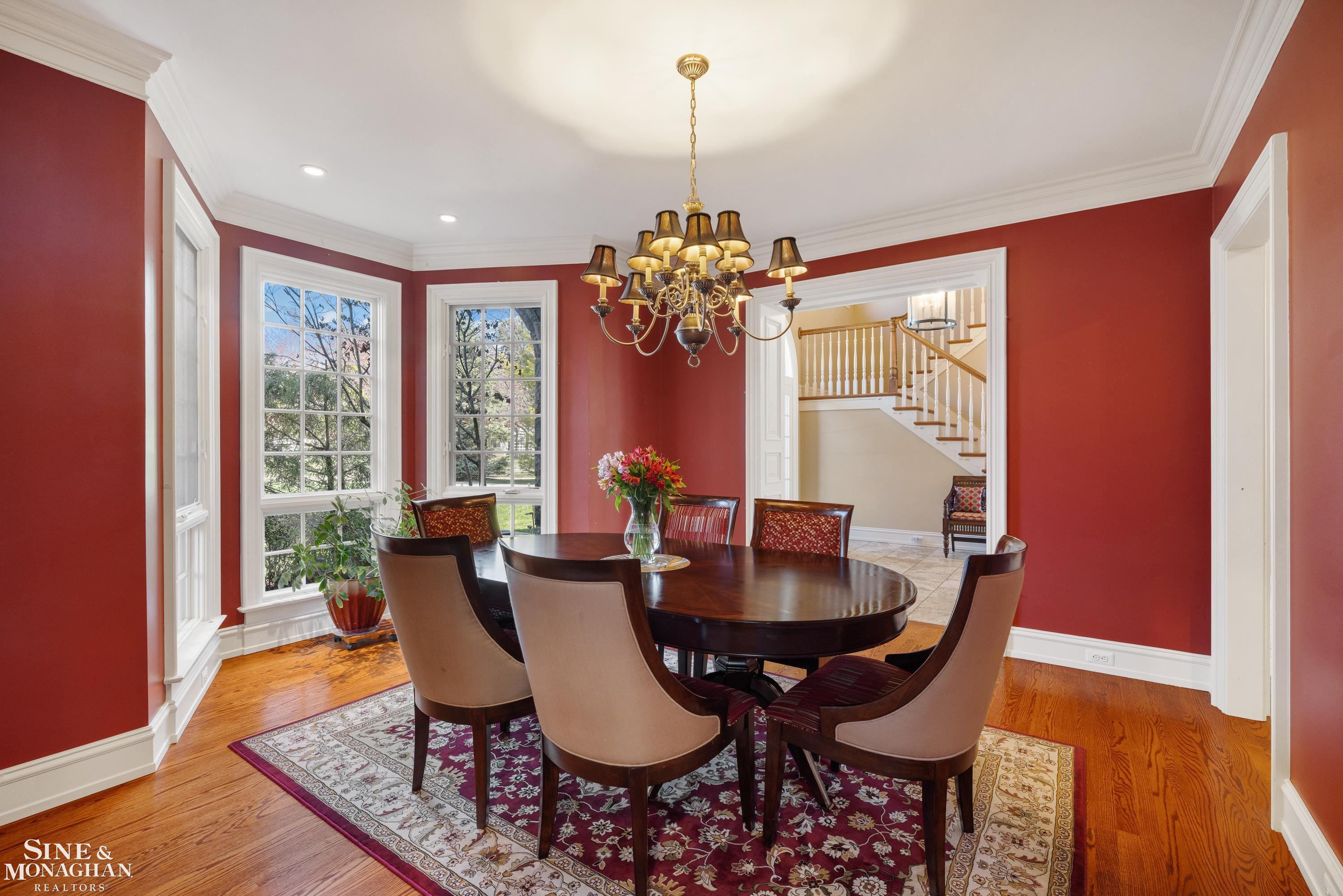 521 Oxford Road, Grosse Pointe Woods, MI, 48236