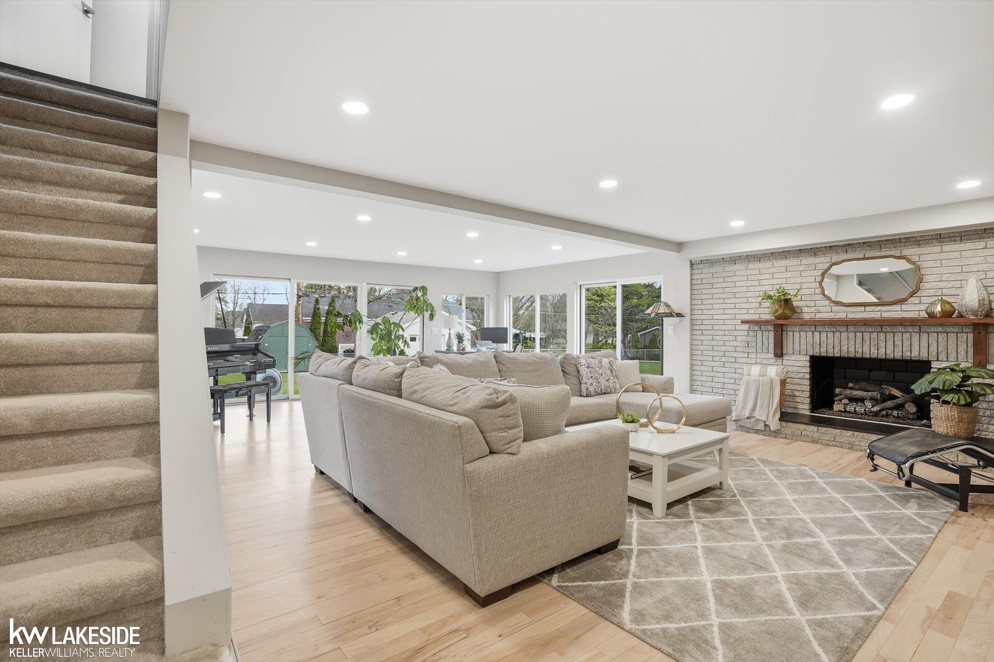 5669 Sandburn Avenue, Shelby Twp, MI, 48316