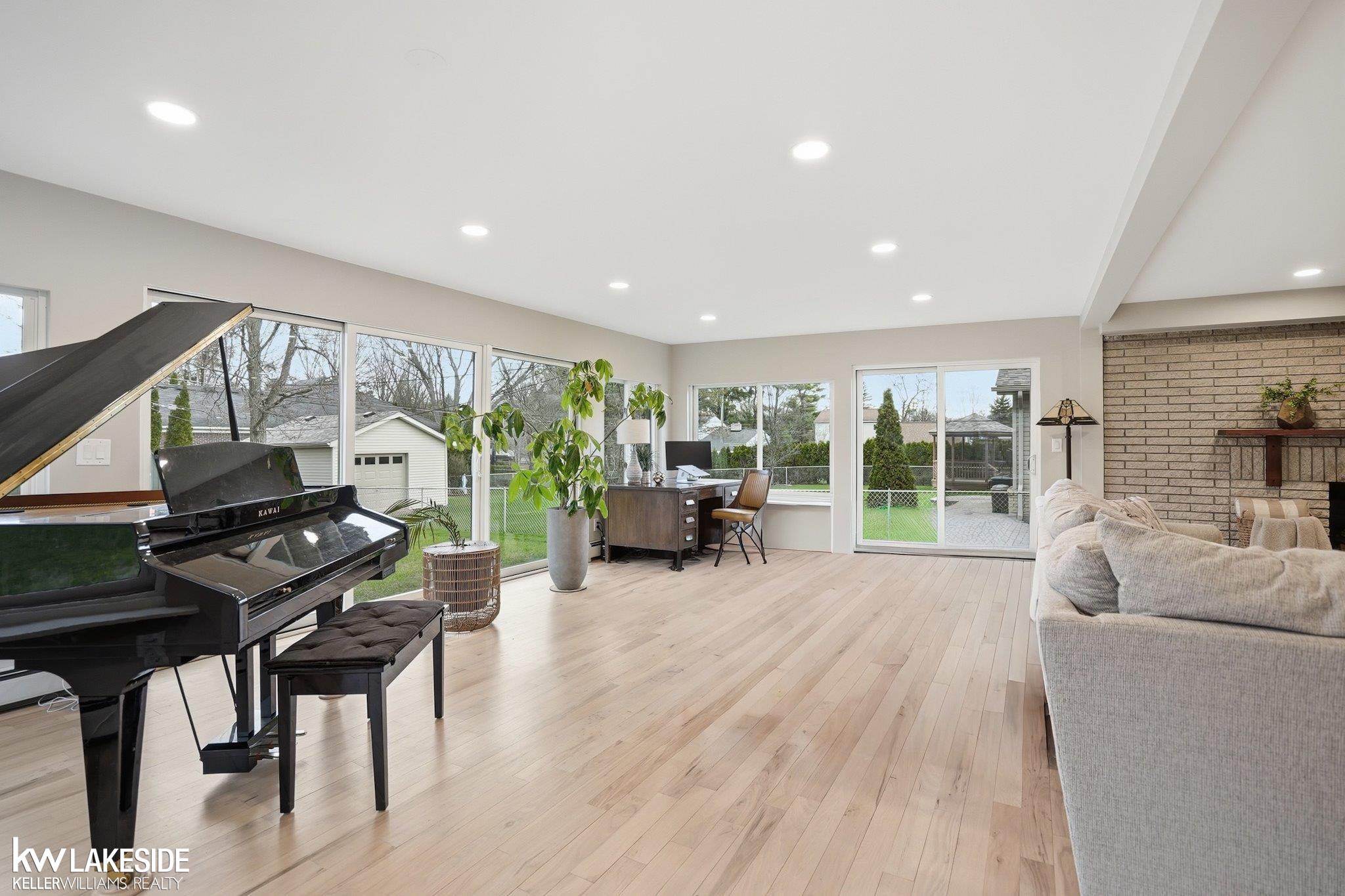 5669 Sandburn Avenue, Shelby Twp, MI, 48316