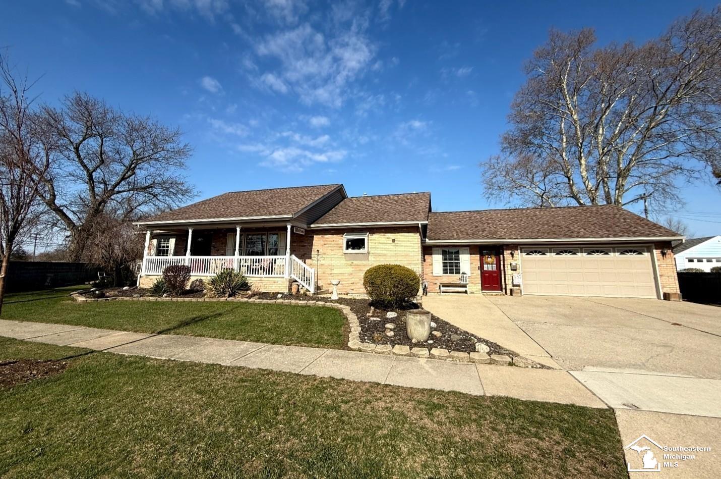 950 Waterloo Avenue, Monroe, MI, 48161