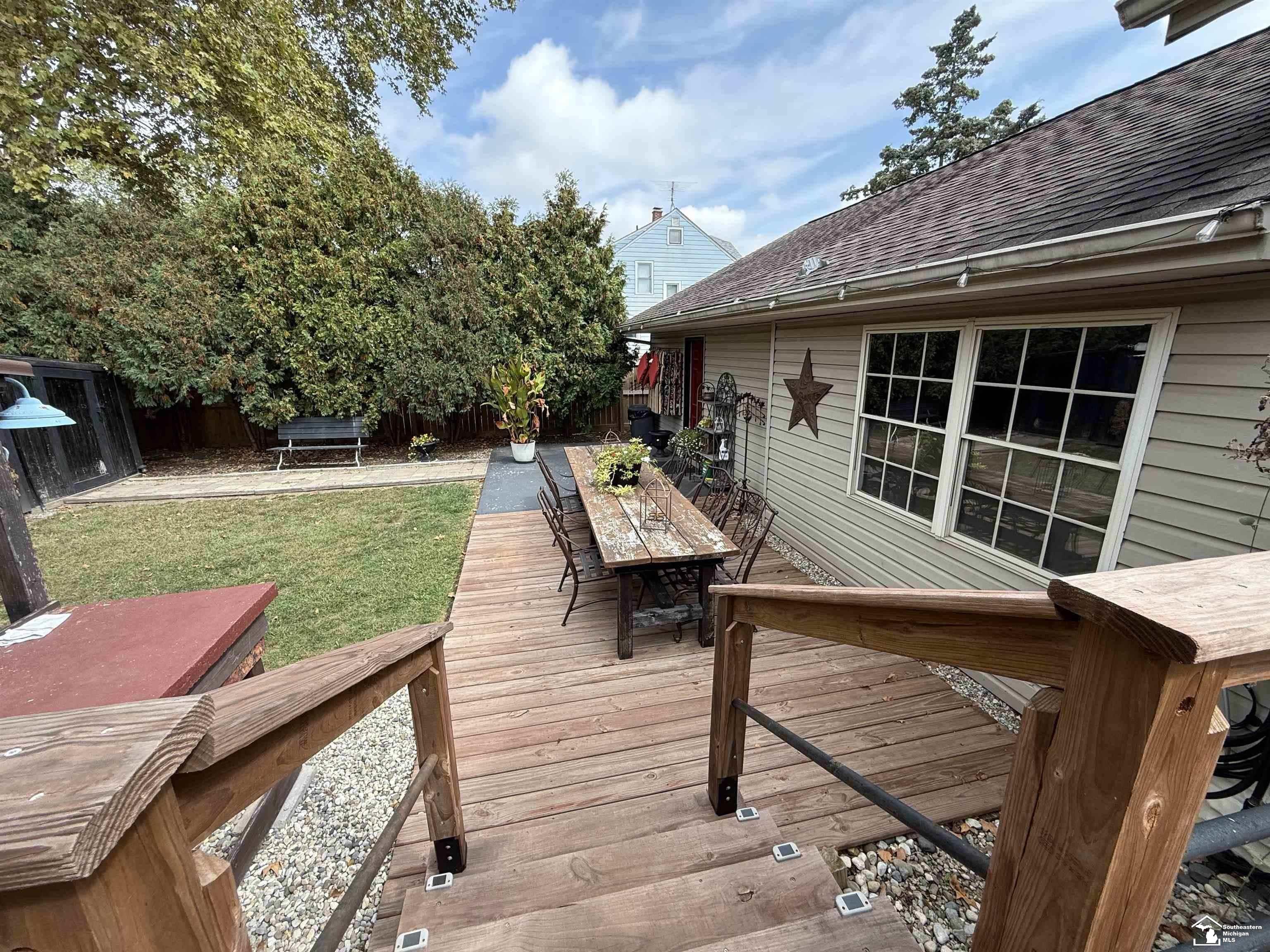 950 Waterloo Avenue, Monroe, MI, 48161