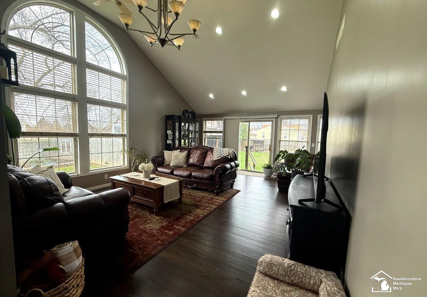 950 Waterloo Avenue, Monroe, MI, 48161